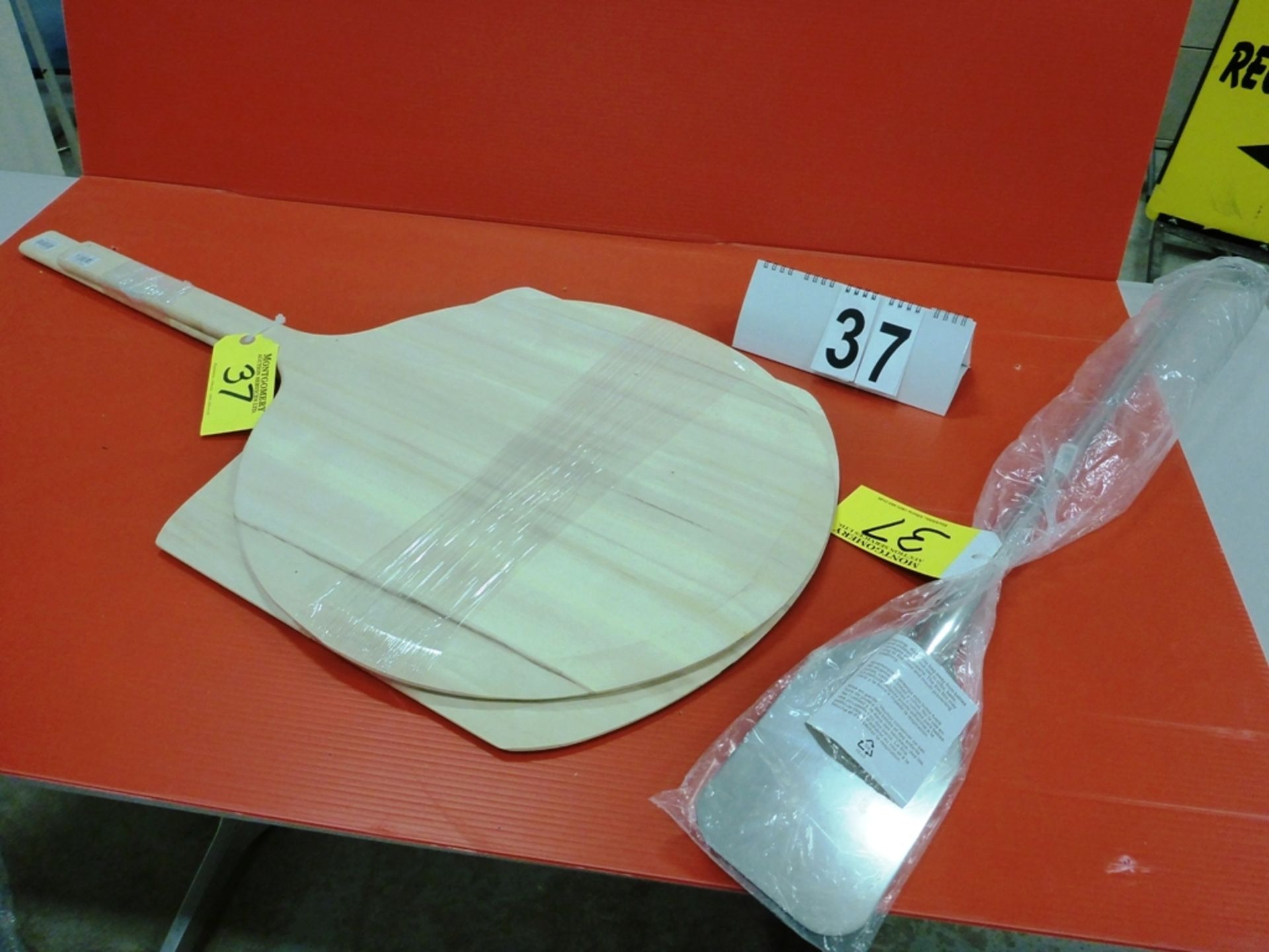 L/O 2 JR 19" WOODEN PIZZA PADDLES & SS 36" MIXING PADDLE