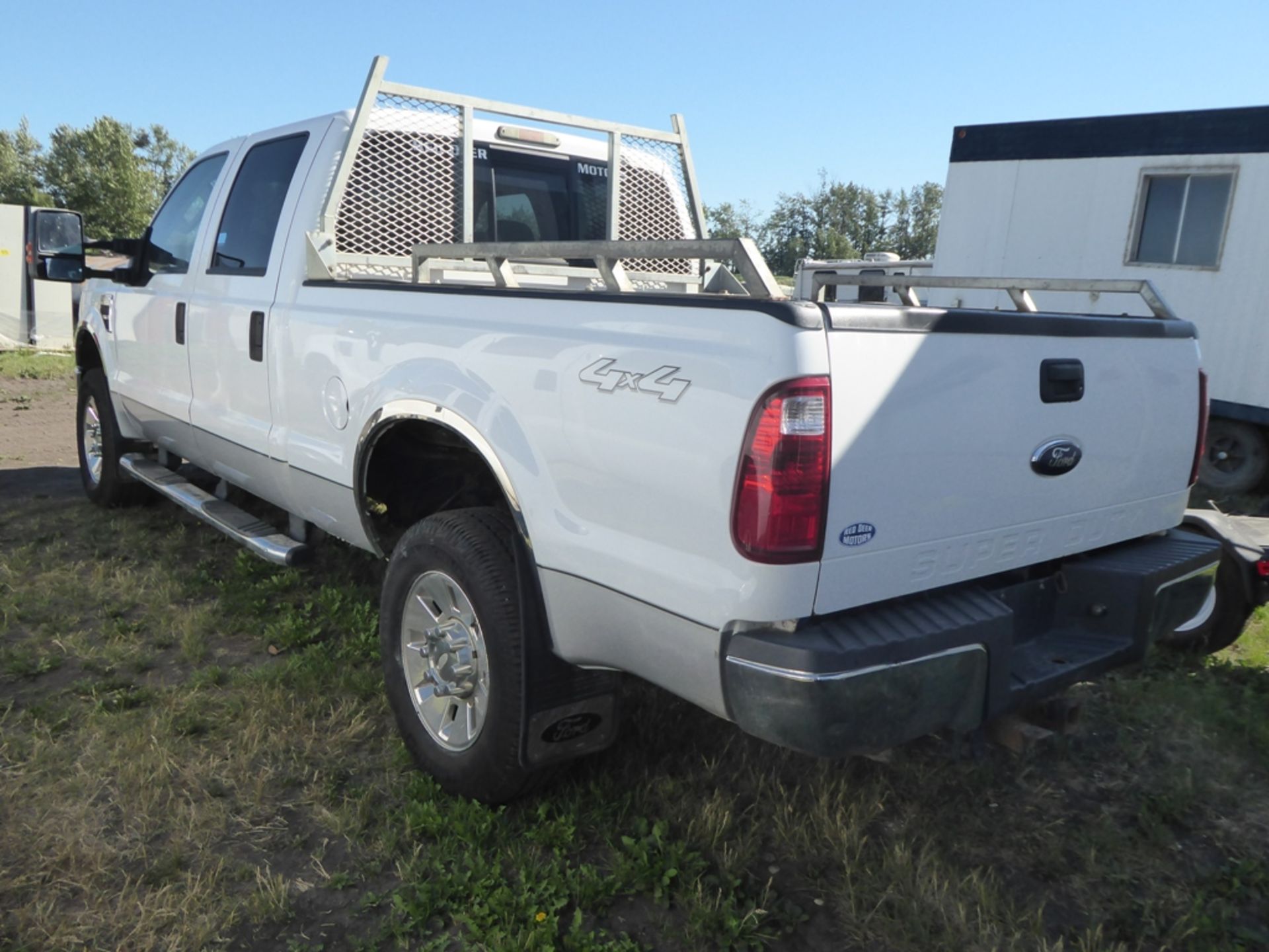 2008 FORD F350 XLT TRUCK CREW CAB 4X4 6.4L DIESEL LB A/T R/PW/PDL/AC/TLT/C/CD S/N - Image 2 of 2