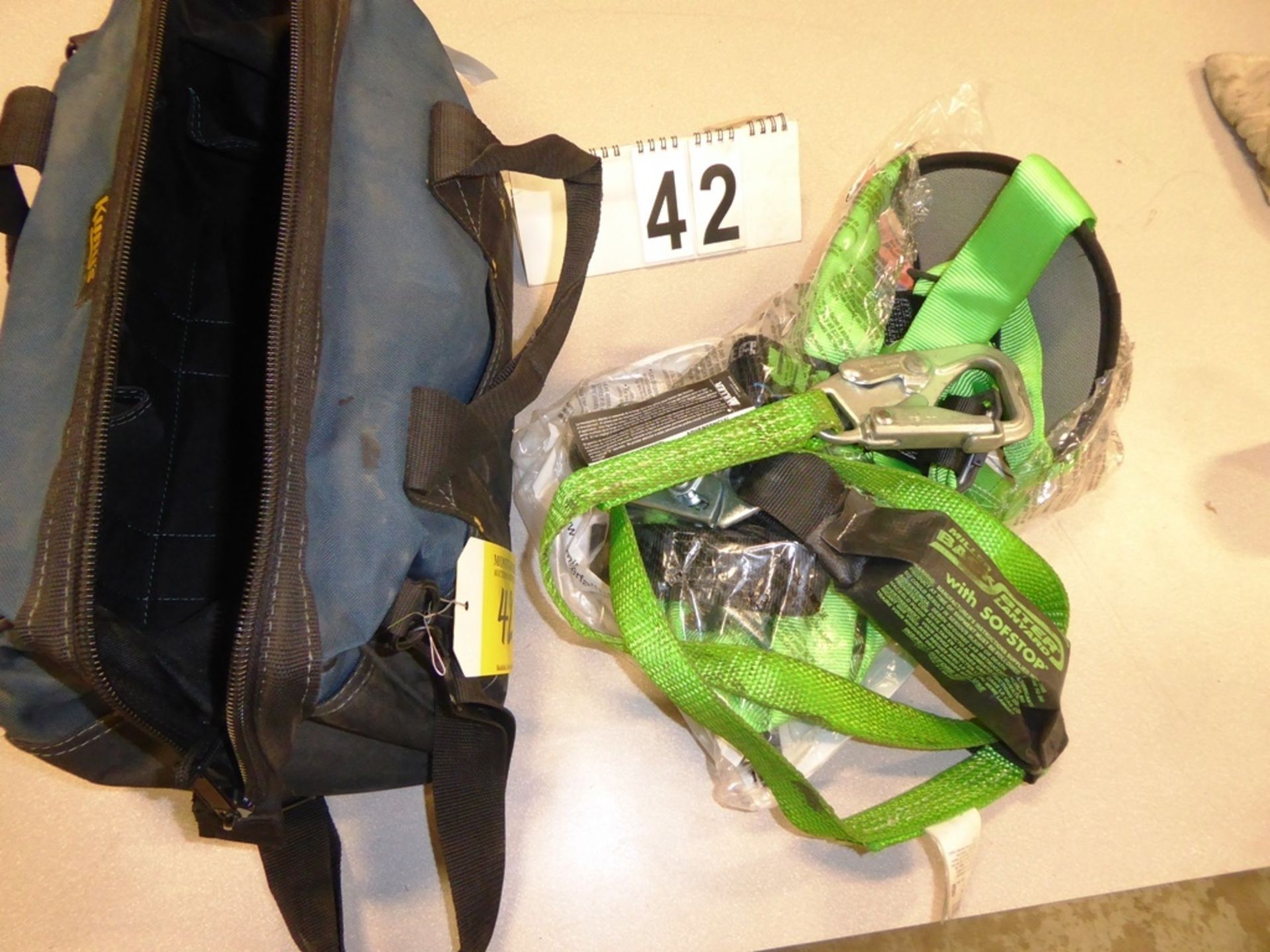 L/O SAFETY HARNESSES & LANYARDS - Image 2 of 2