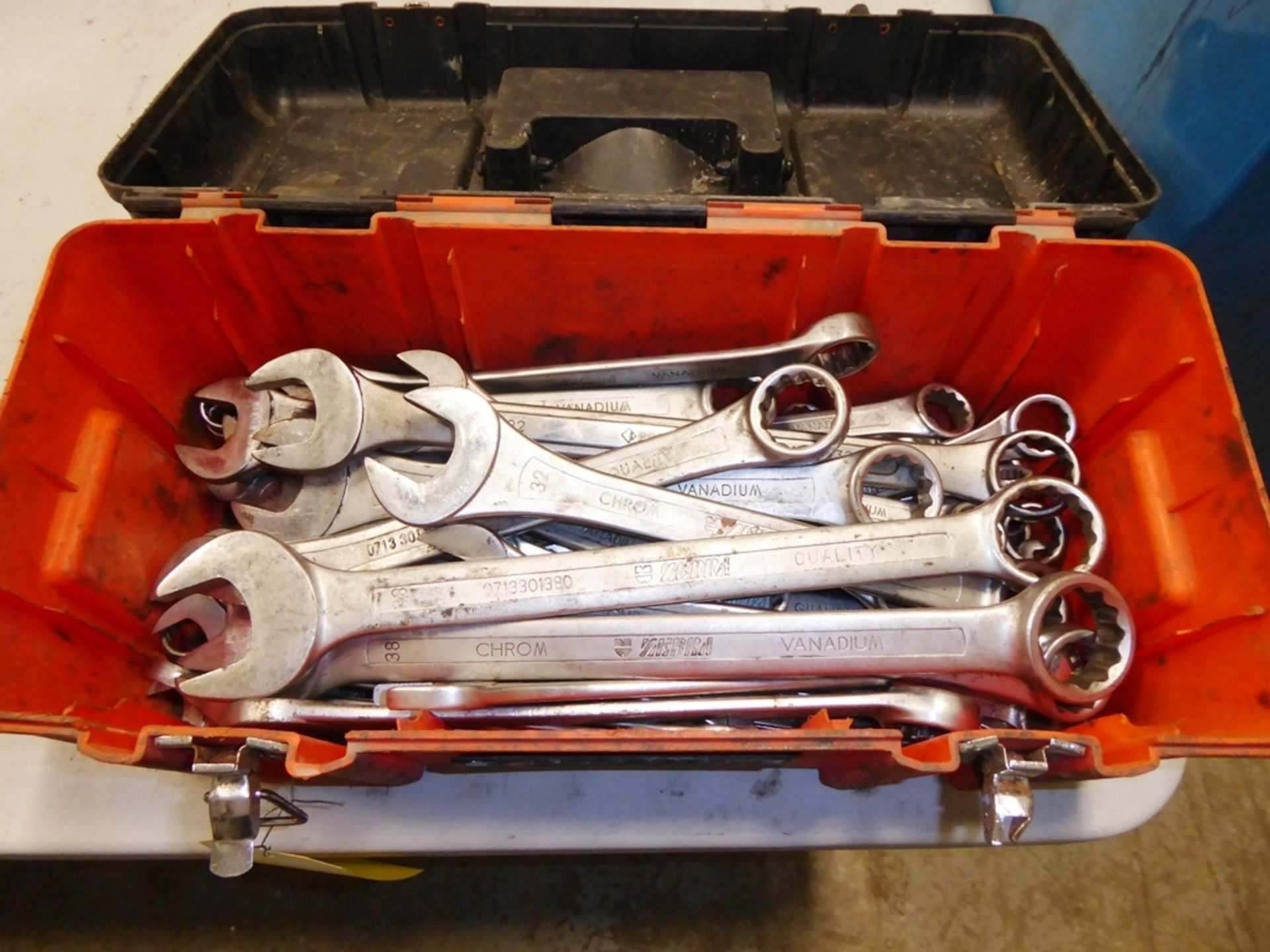 L/O ASSORTED ZEBRA CHROME WRENCHES