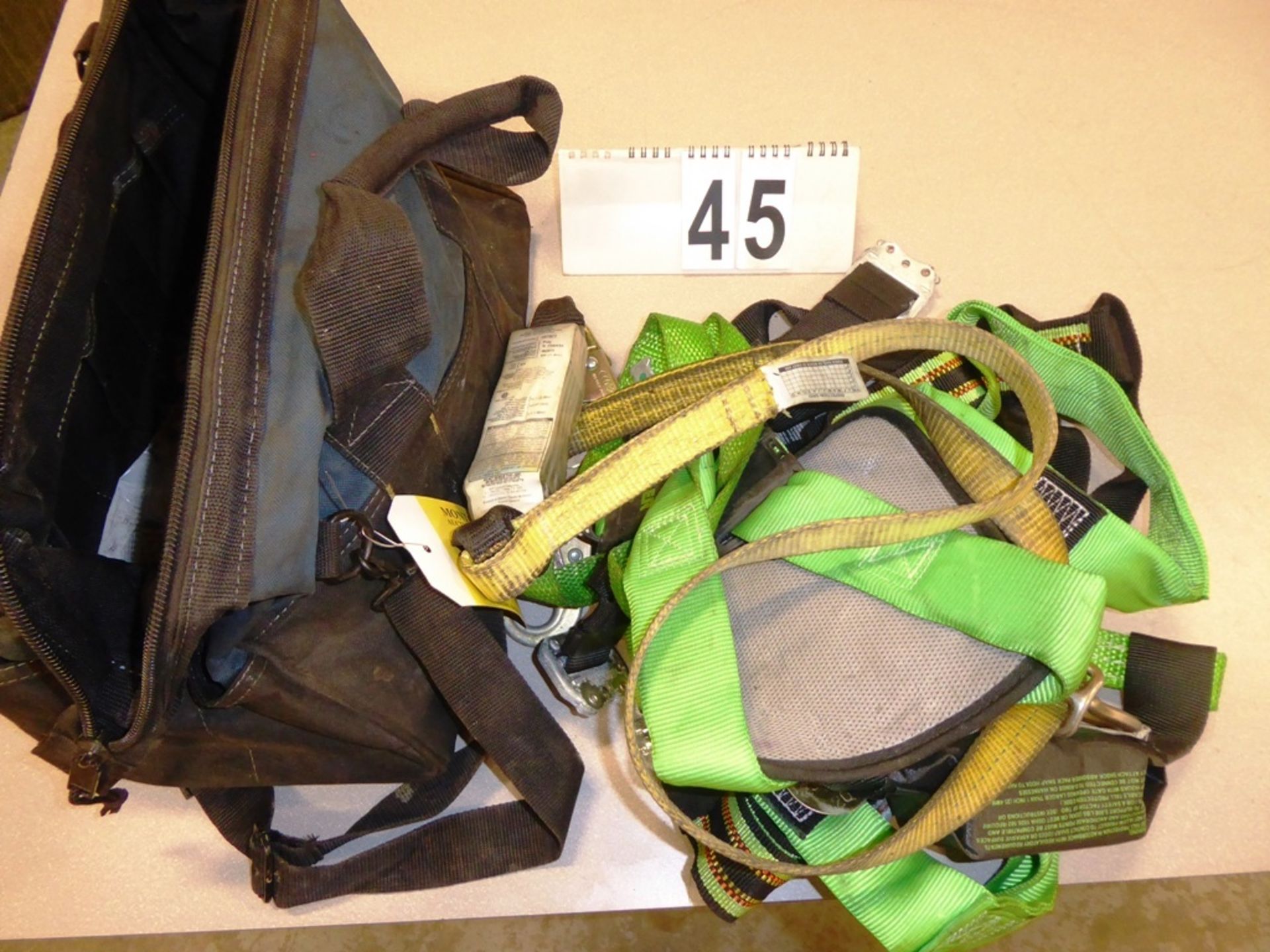 L/O SAFETY HARNESSES & LANYARDS - Image 2 of 2