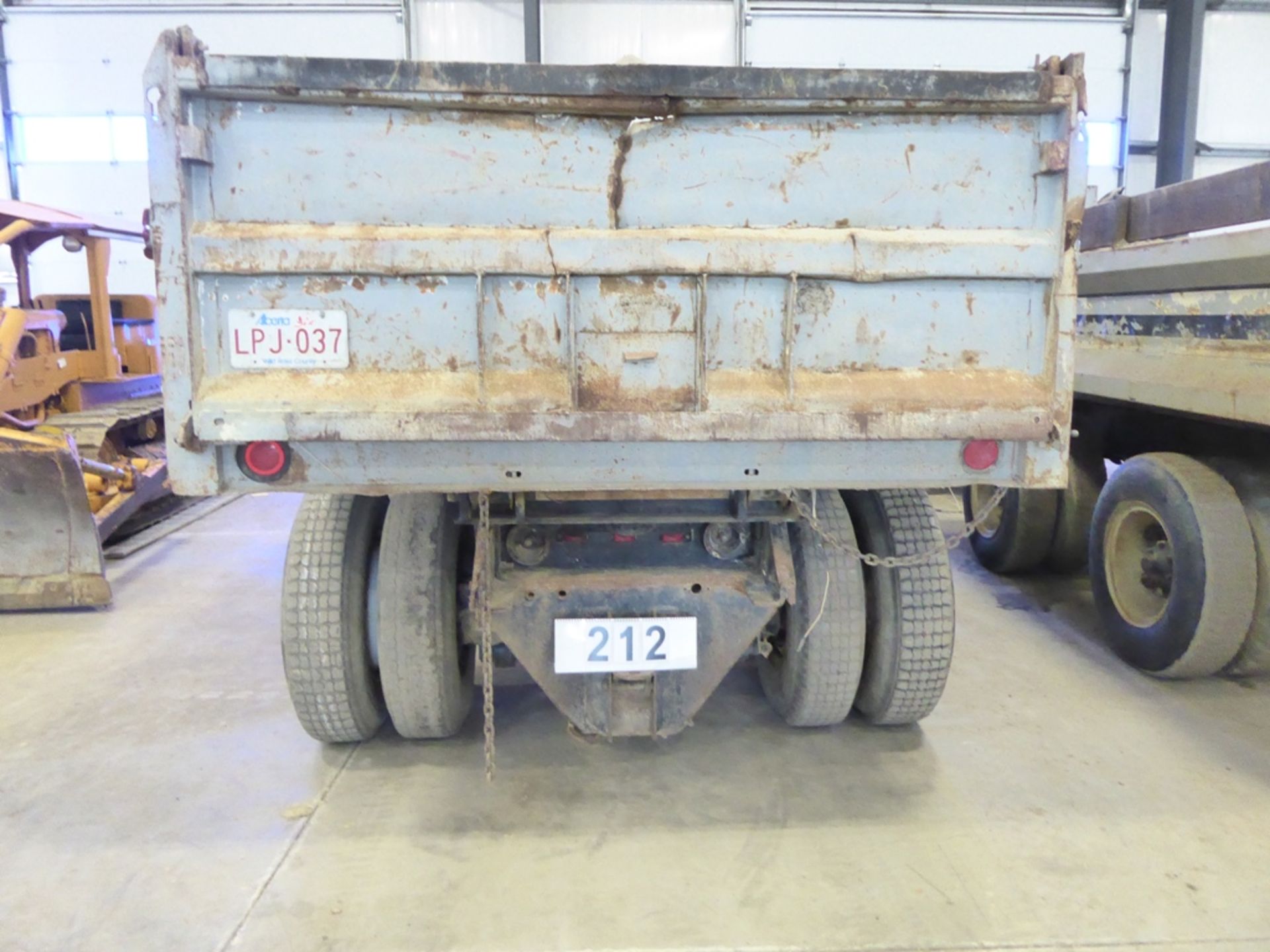 MACK DM611S T/A GRAVEL TRUCK W/10 YYARD GRAVEL BOX, 164,446 MILES SHOWING, S/N OBL - Image 8 of 8