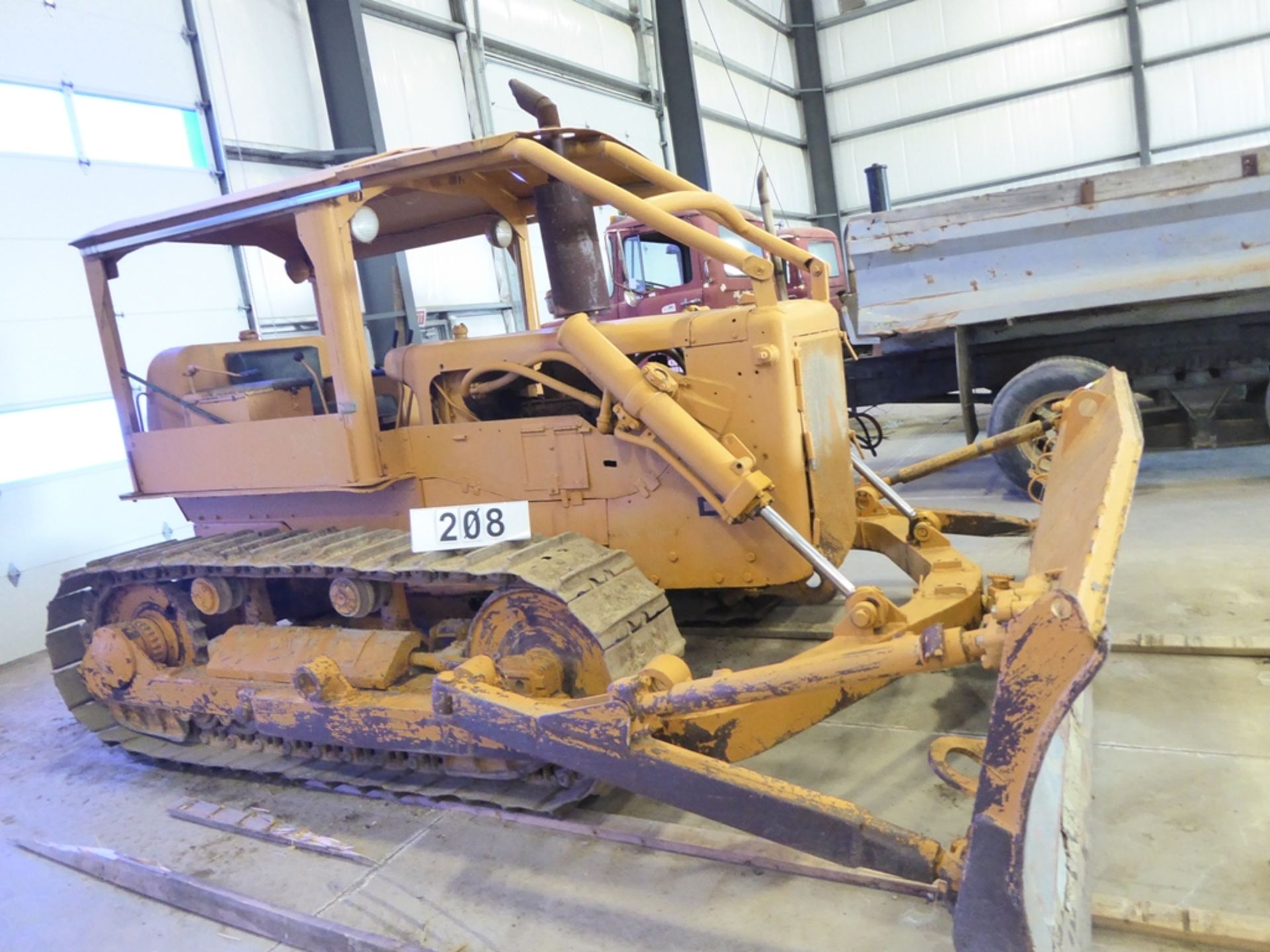 CATERPILLAR D6 CRAWLER W/CANOPY & DOZER S/N 44A 7111 - Image 4 of 6