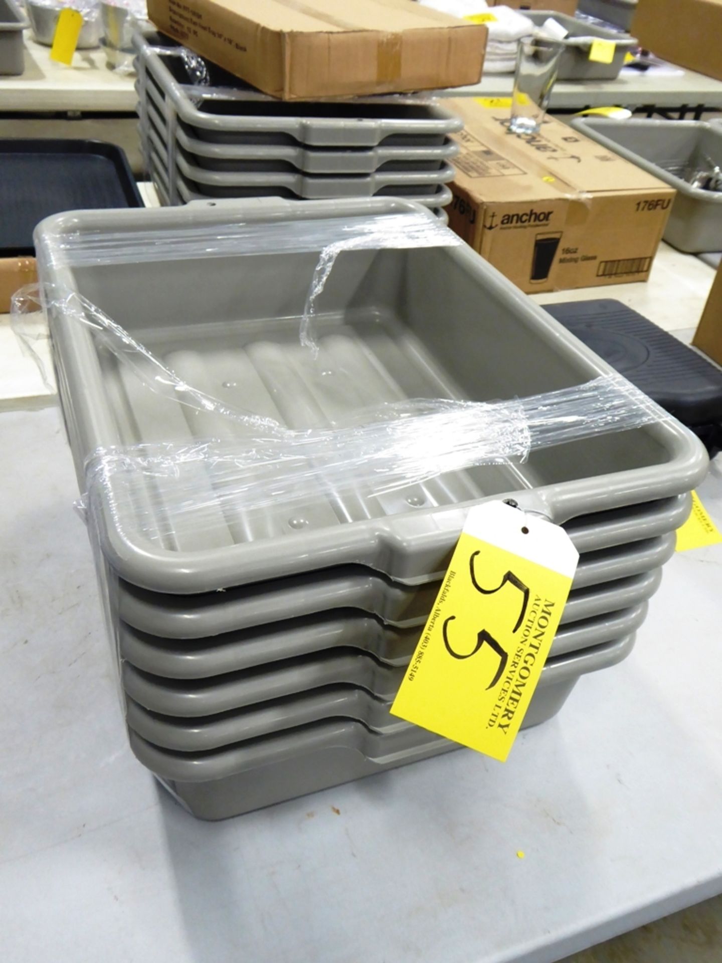 L/O (NEW) 6 GREY POLY BUSSING TUBS