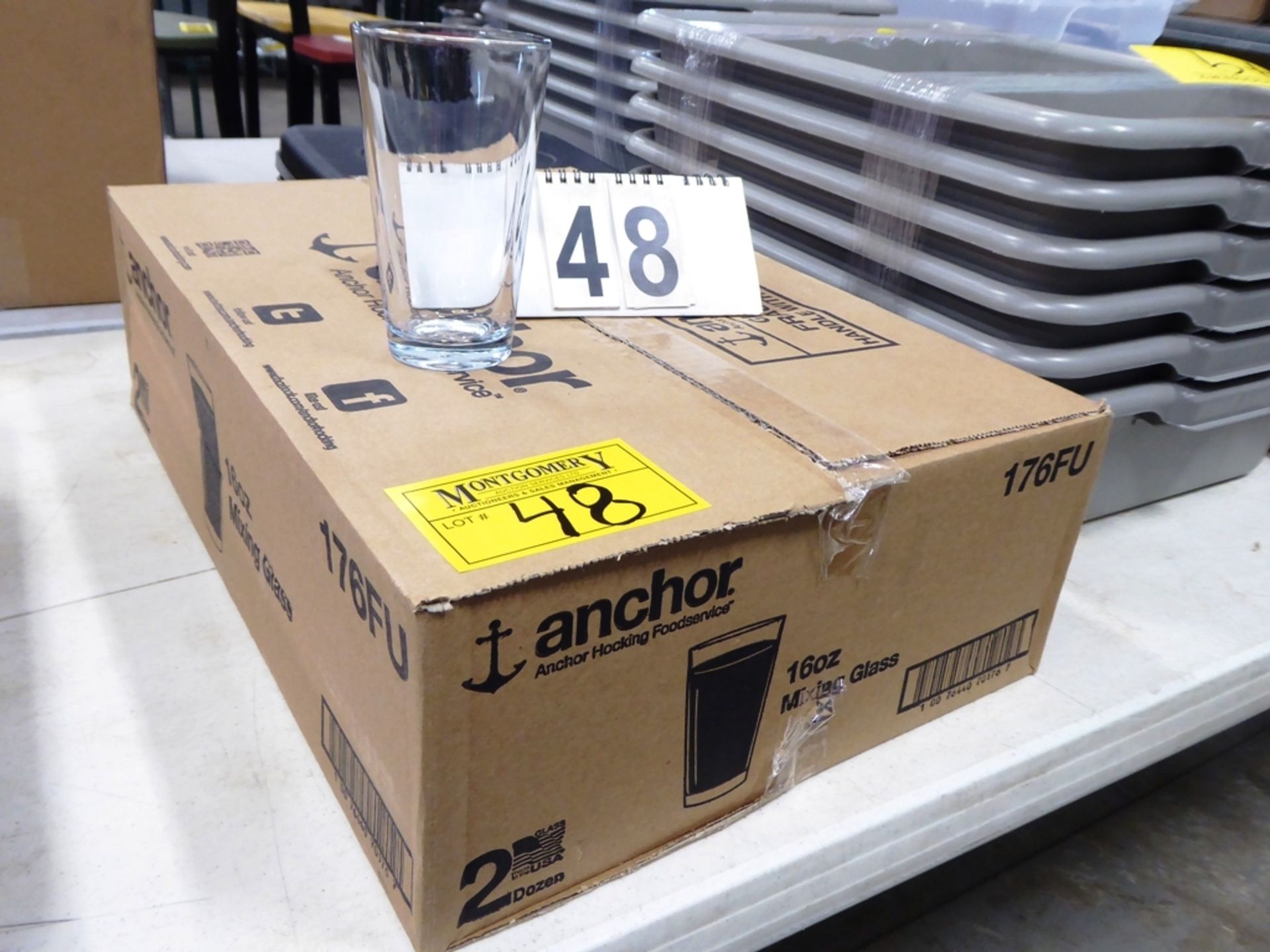 L/O (NEW) ANCHOR 16 OZ MIXING GLASSES