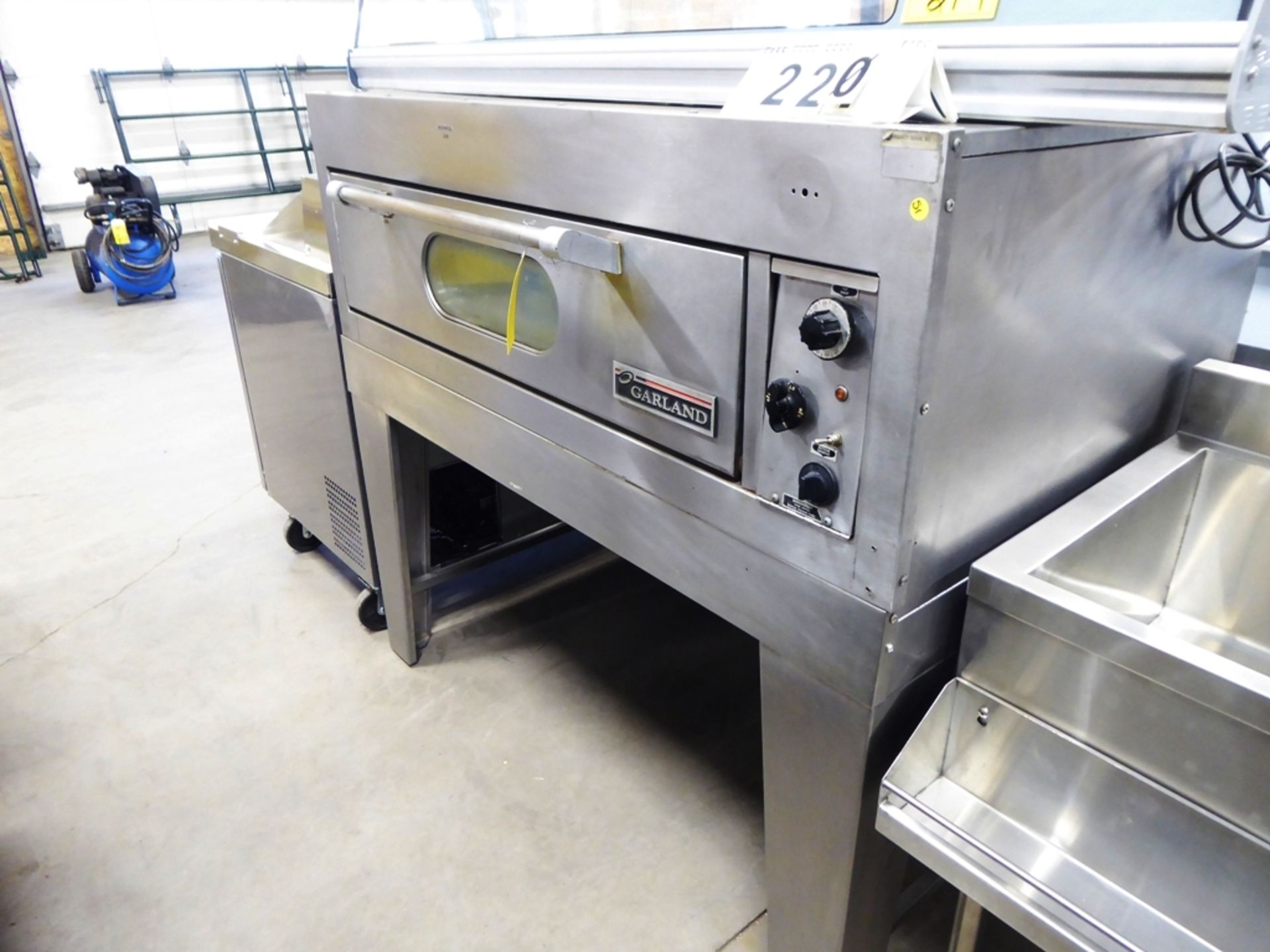 GARLAND ELECTRIC SINGLE DECK PIZZA OVEN - 48" - Image 2 of 2