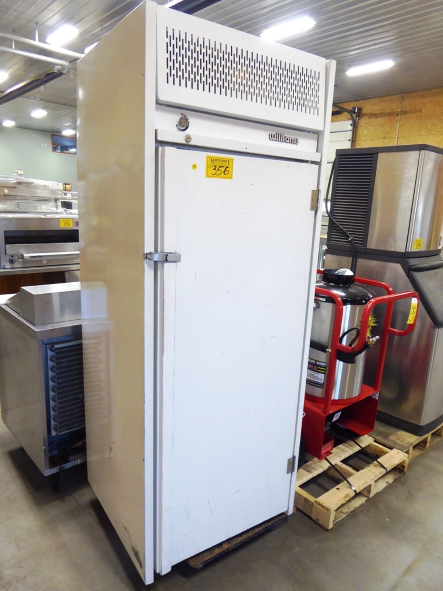 WILLIAMS ELECTRIC HEATING/HOLDING CABINET