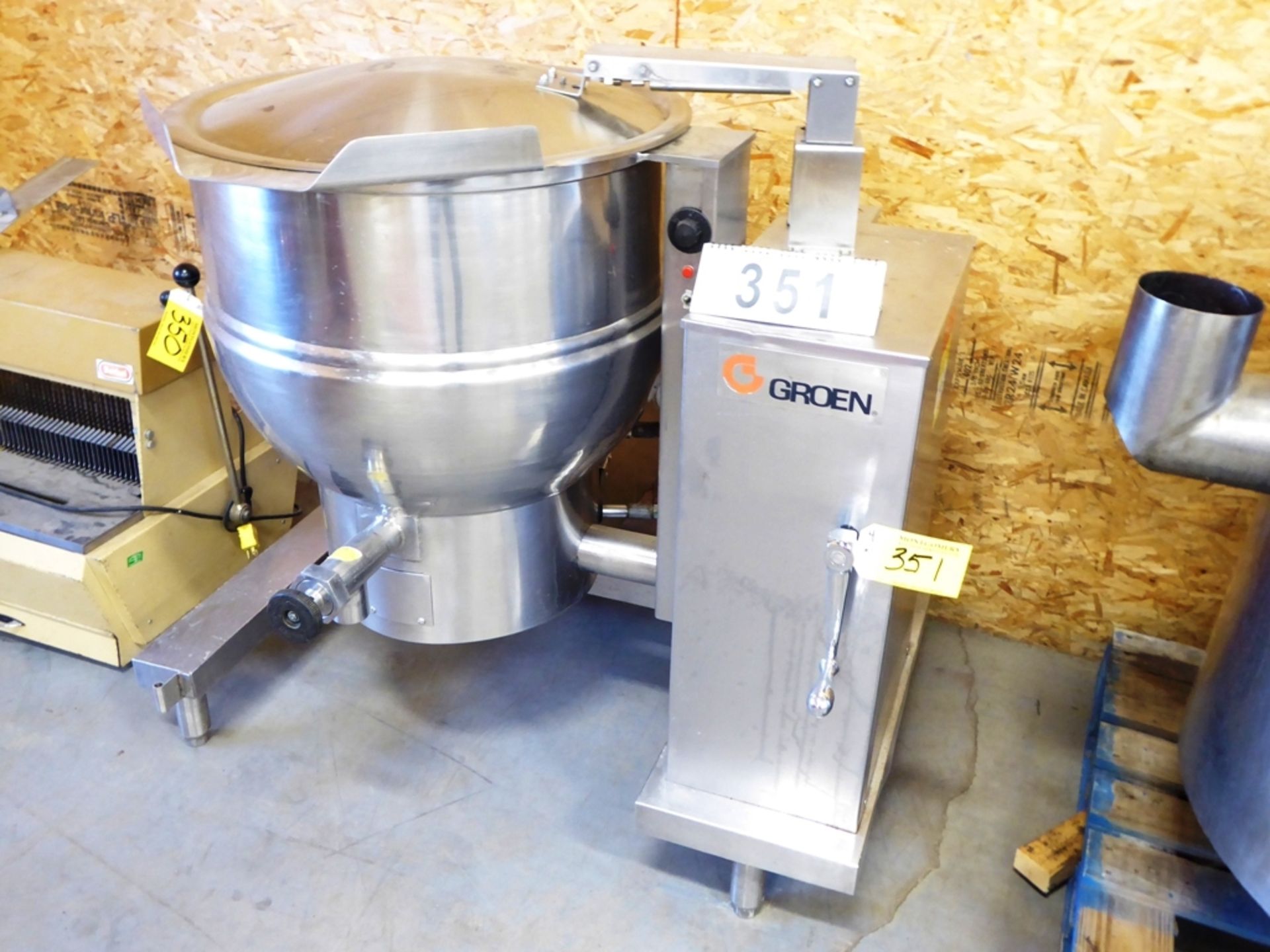 GROEN DHT/1P-40 TILTING STEAM JACKETED KETTLE S/N 17330 1997