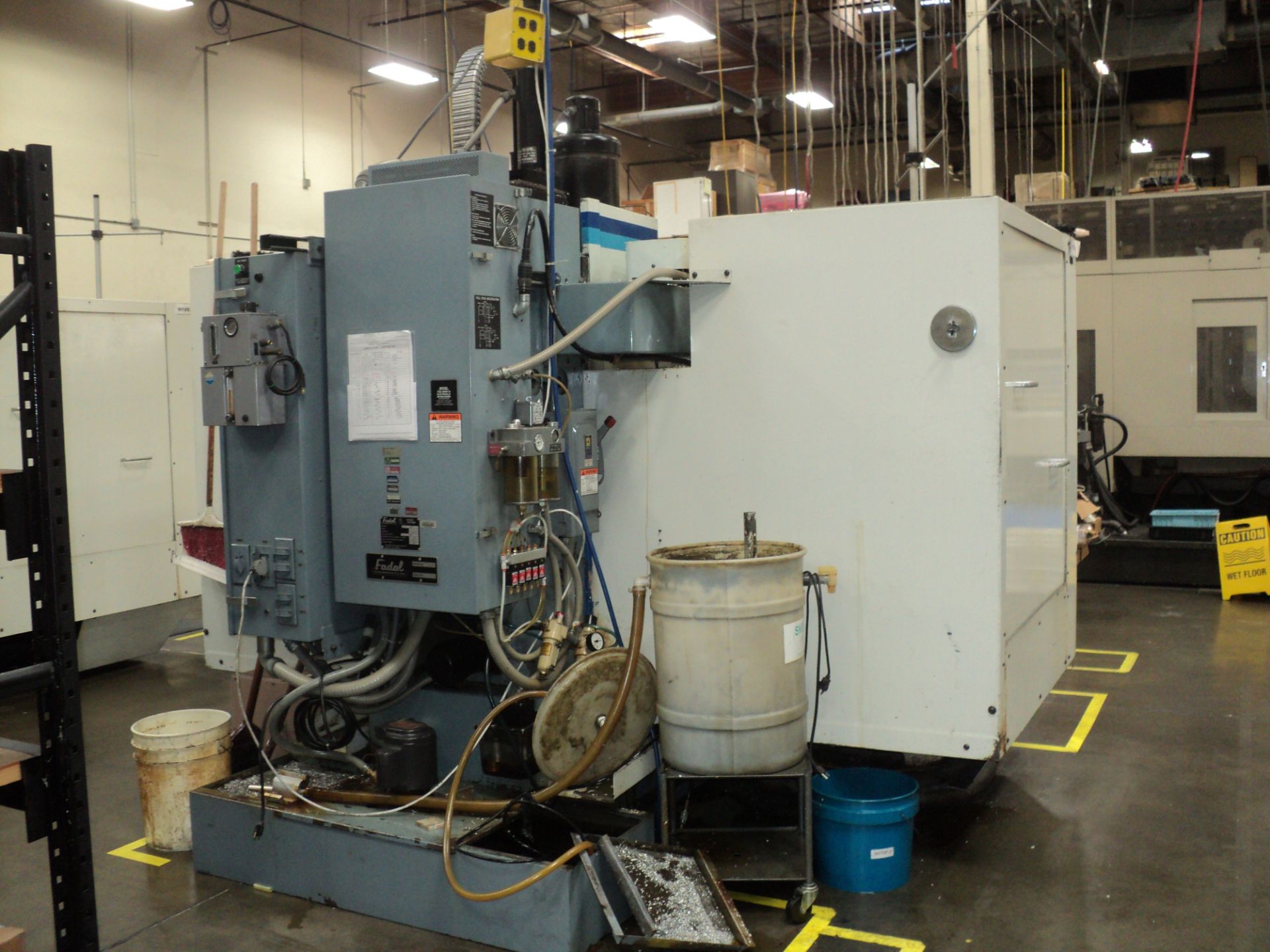 FADAL CNC VERTICAL MACHINING CENTER, VMC MODEL 4020 906-1, 3 AXIS 40"X20"X20" - Image 6 of 8