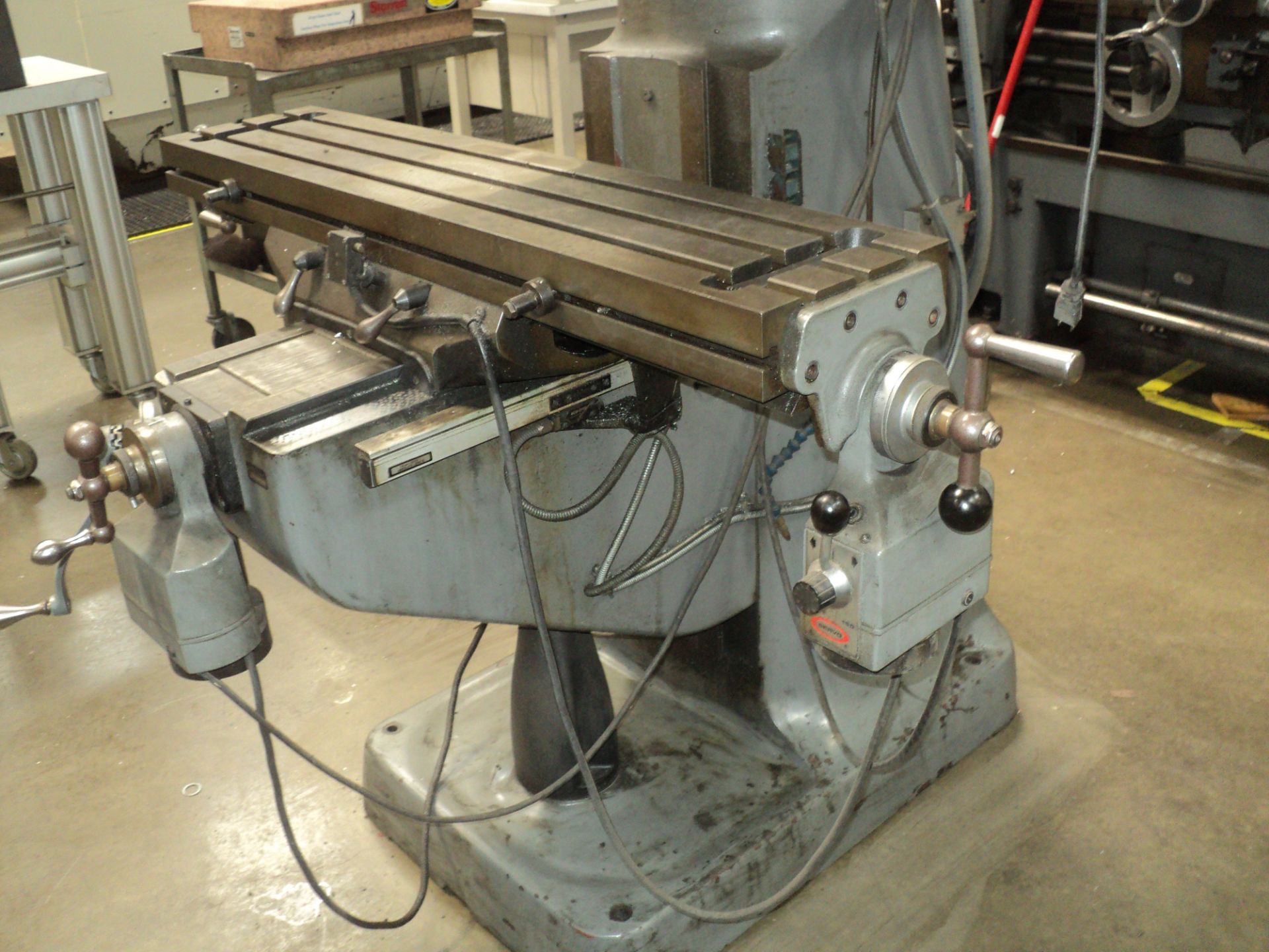 BRIDGEPORT VERTICAL MILLING MACHINE SERIES I POWER FEED, ACURITE CONTROL; S/N 265980 - Image 2 of 8