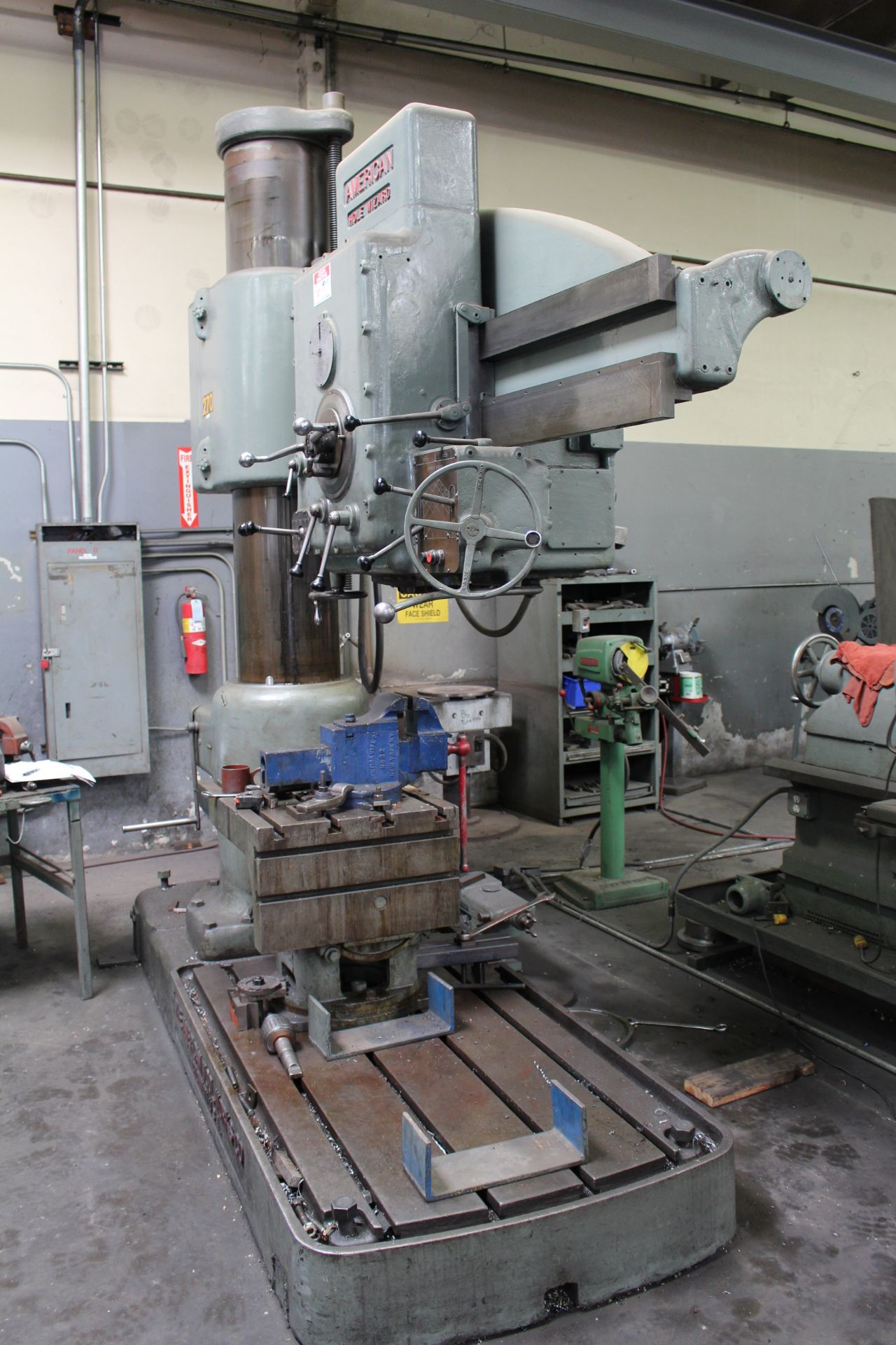 AMERICAN HOLE WIZARD RADIAL ARM DRILL, 13" COLUMN x 60" ARM, 20" x 30" x 10" BOX TABLE, 15 - 1200 - Image 2 of 5