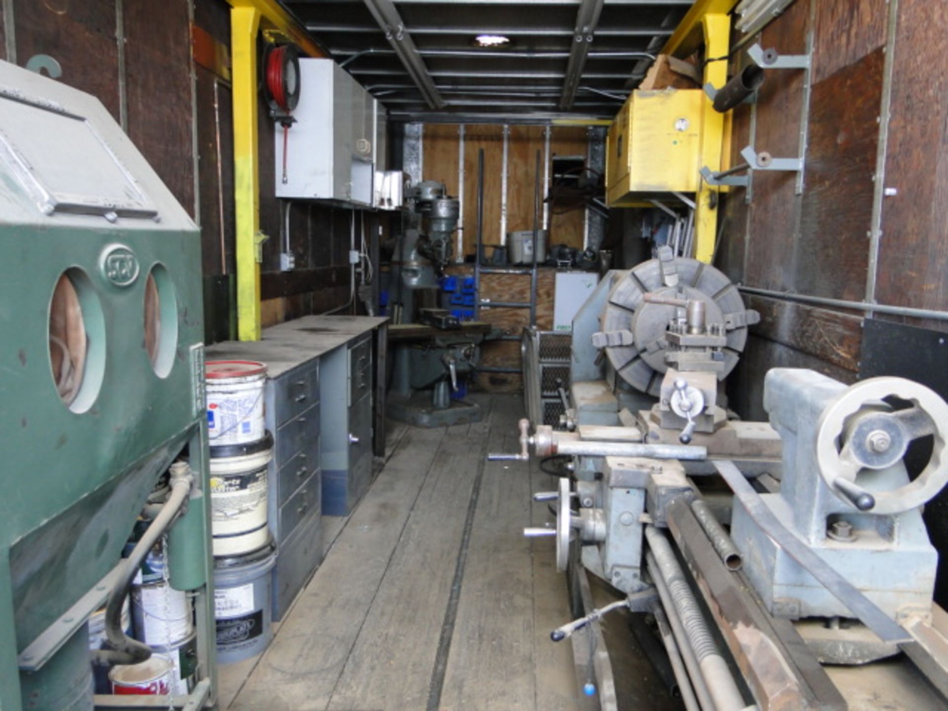 20' MOBILE MACHINE SHOP TRAILER, W/ CONTENT LOCATED IN FORT MOJAVE, AZ (SOLD AS-IS,BUYER TO INSPECT) - Image 2 of 15