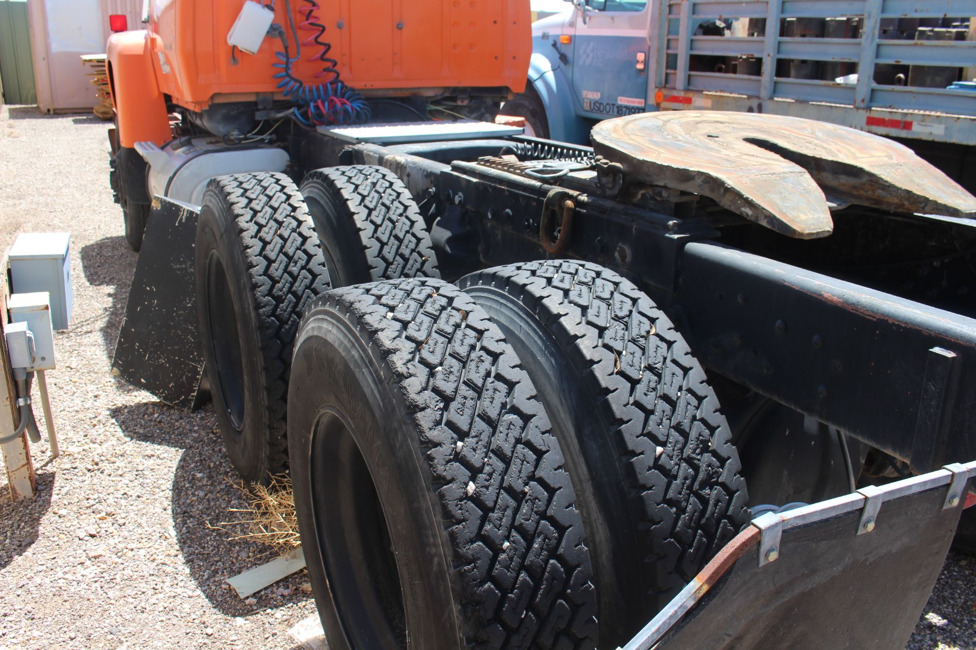 1980 FORD TRACTOR TRUCK, MODEL 9000, DIESEL (Damaged, see pictures); LOCATED IN FORT MOJAVE, AZ. - Image 6 of 8