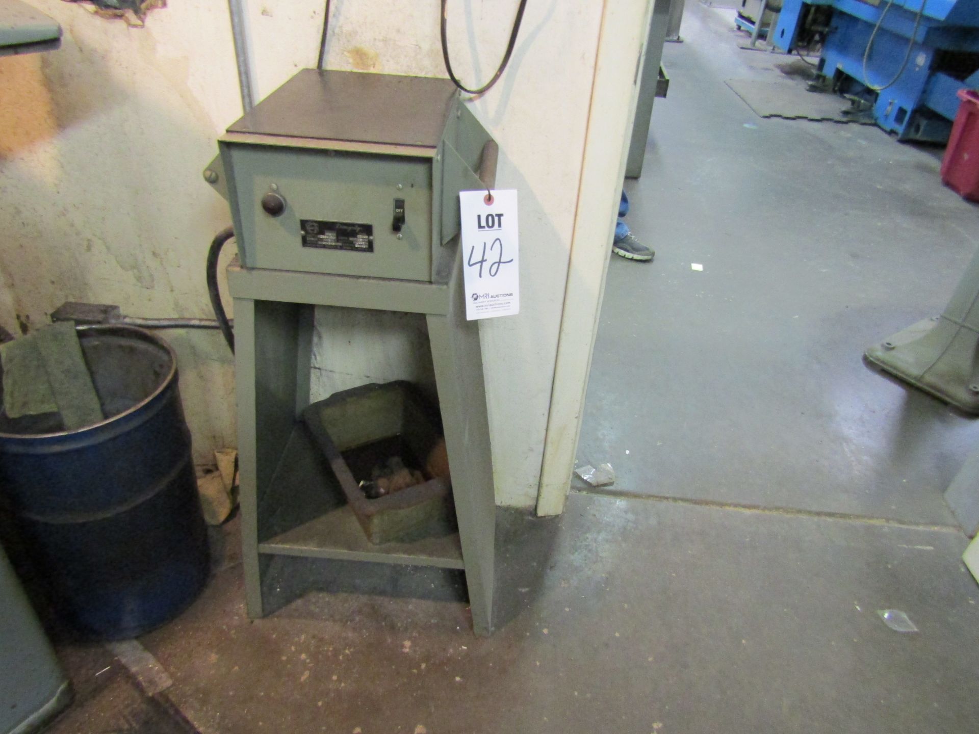 DEMAGNETIZER WITH STAND, S/N: L-8-2