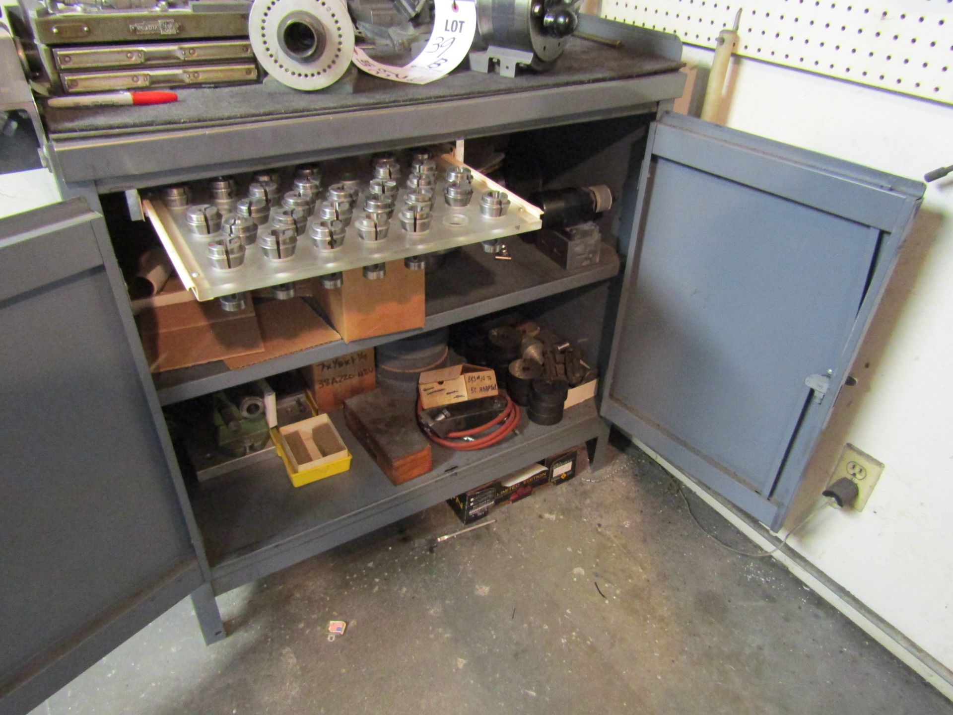 CABINET WITH CUTTER GRINDER TOOLING ACCESSORIES - Image 2 of 2