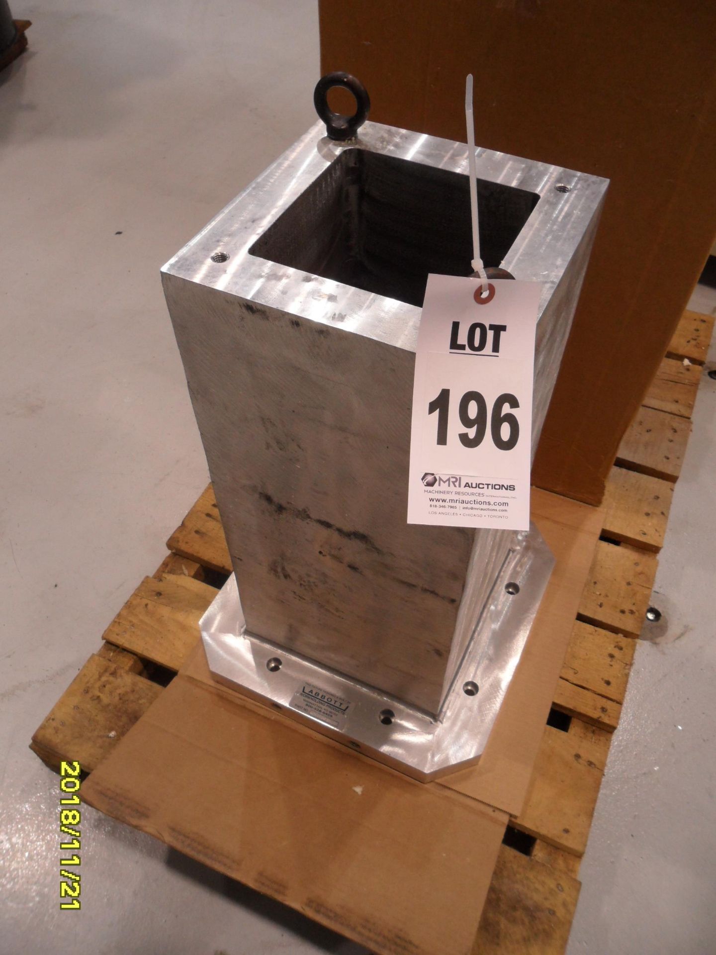 QTY OF (1) NEW ABBOT ALUMINUM TOOLING COLUMN (TOMBSTONE) P/N NCR102410B0. 10"X10" COLUMN WITH 16"
