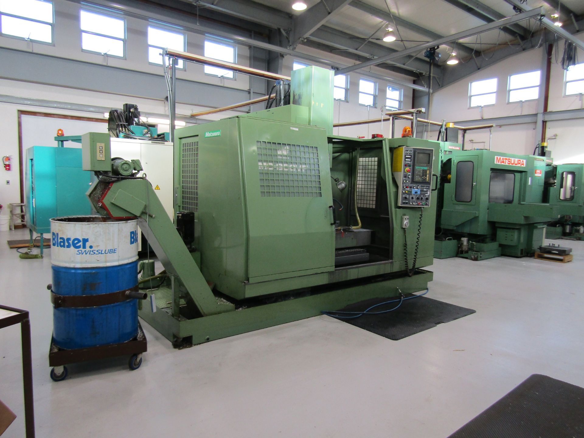 1992 MATSUURA MC800-VF CNC VERTICAL MACHINING CENTER, 15,000RPM, 30 ATC, CHIP CONVEYOR, YASNAC 180 - Image 2 of 8