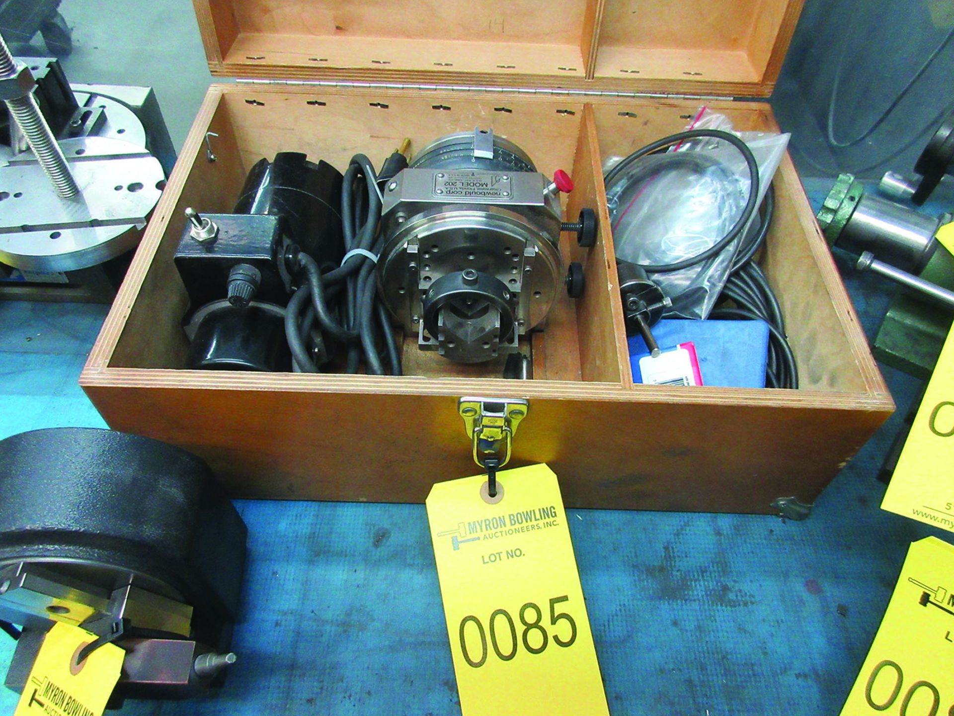 NEWBOULD CORP. MODEL 202 INDEXER