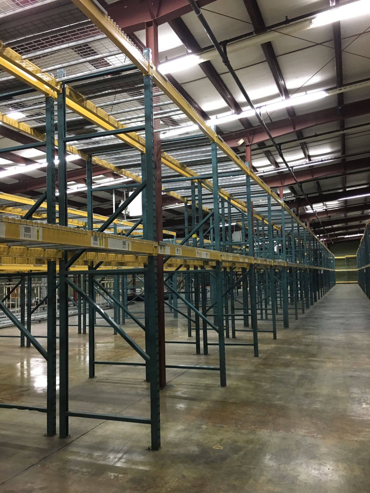 (25) SECTIONS OF UNARCO PALLET RACKING; CONSISTING OF (26) 168'' TALL X 48'' DEEP UPRIGHTS WITH 3" - Image 2 of 9