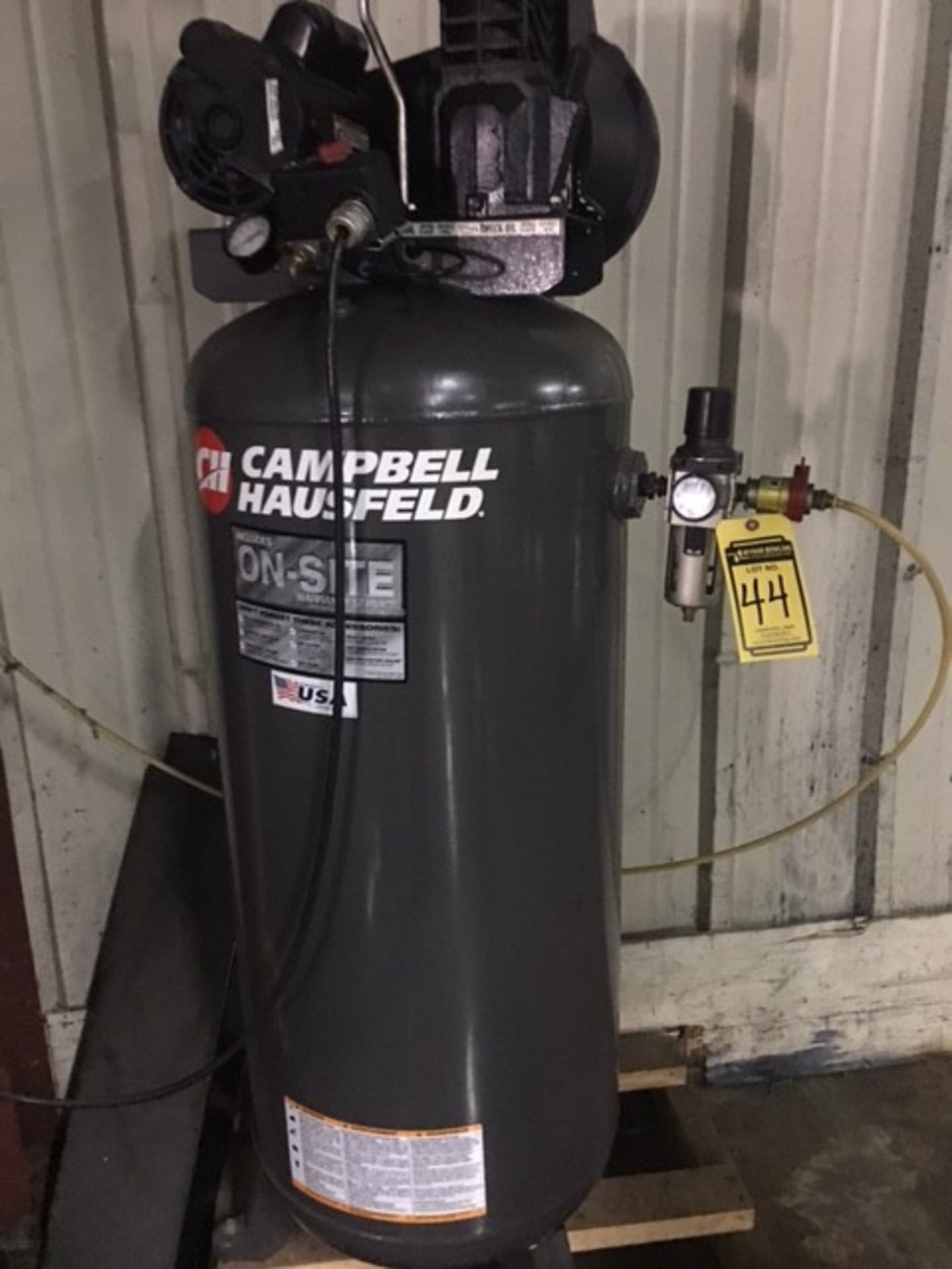 CAMPBELL HAUSFELD AIR COMPRESSOR; 3.2 HP, 60-GALLON, MODEL VT6039000AJ(AGM03), S/N L4/25/14