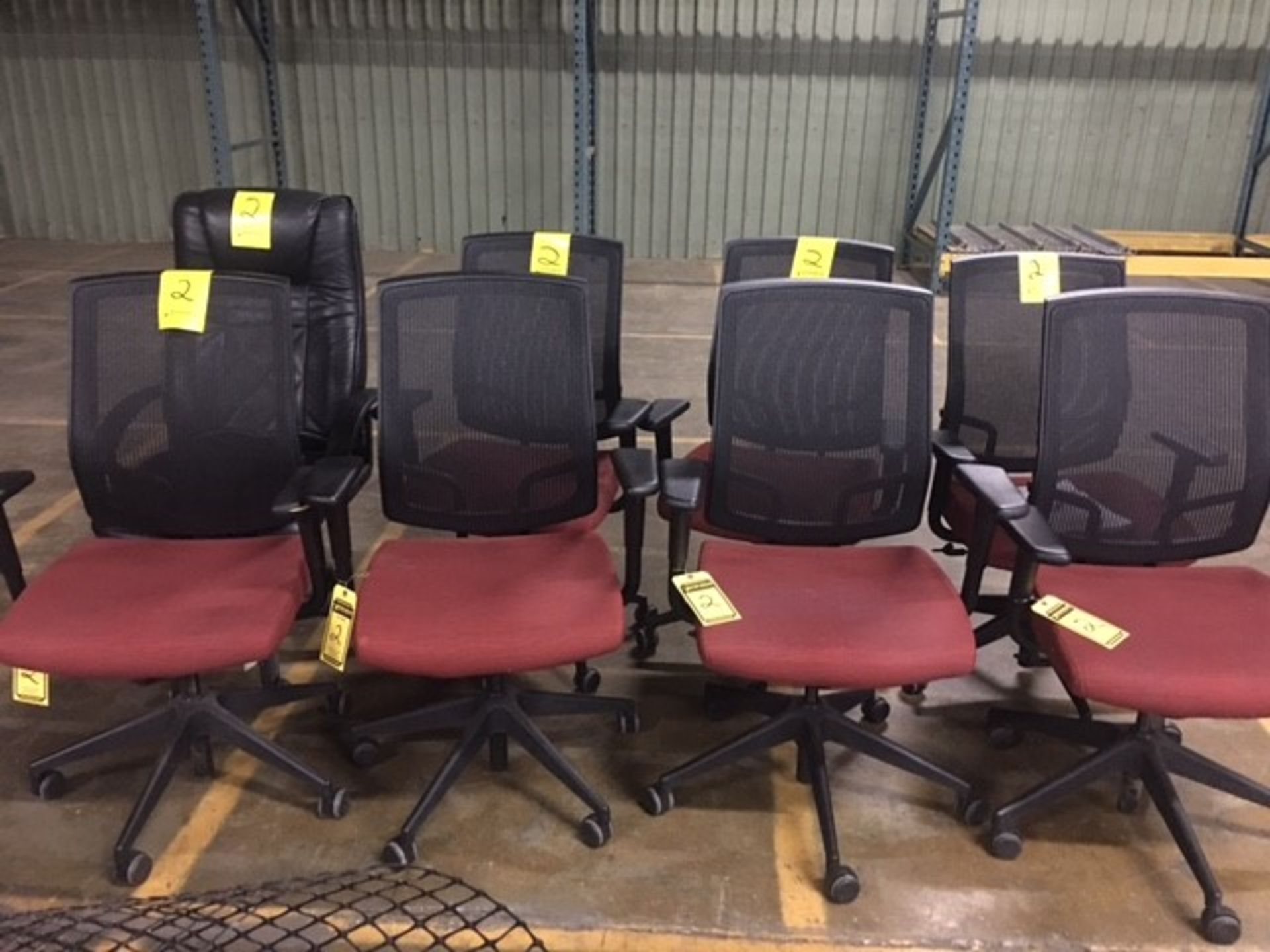 LOT OF (8) OFFICE CHAIRS