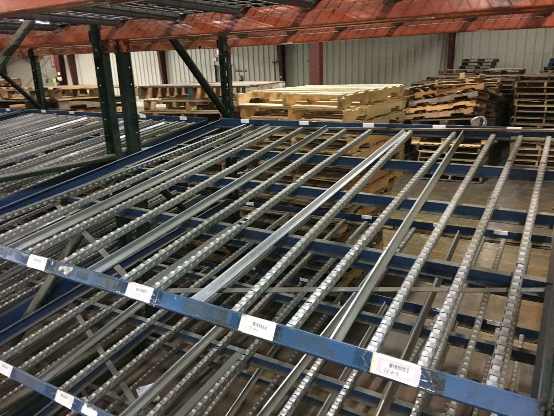 (17) SECTIONS OF PALLET RACKING CONSISTING OF; (36) 14' X 44'' UPRIGHTS, (48) TOTAL FLOW RACK SHELVE - Image 8 of 14