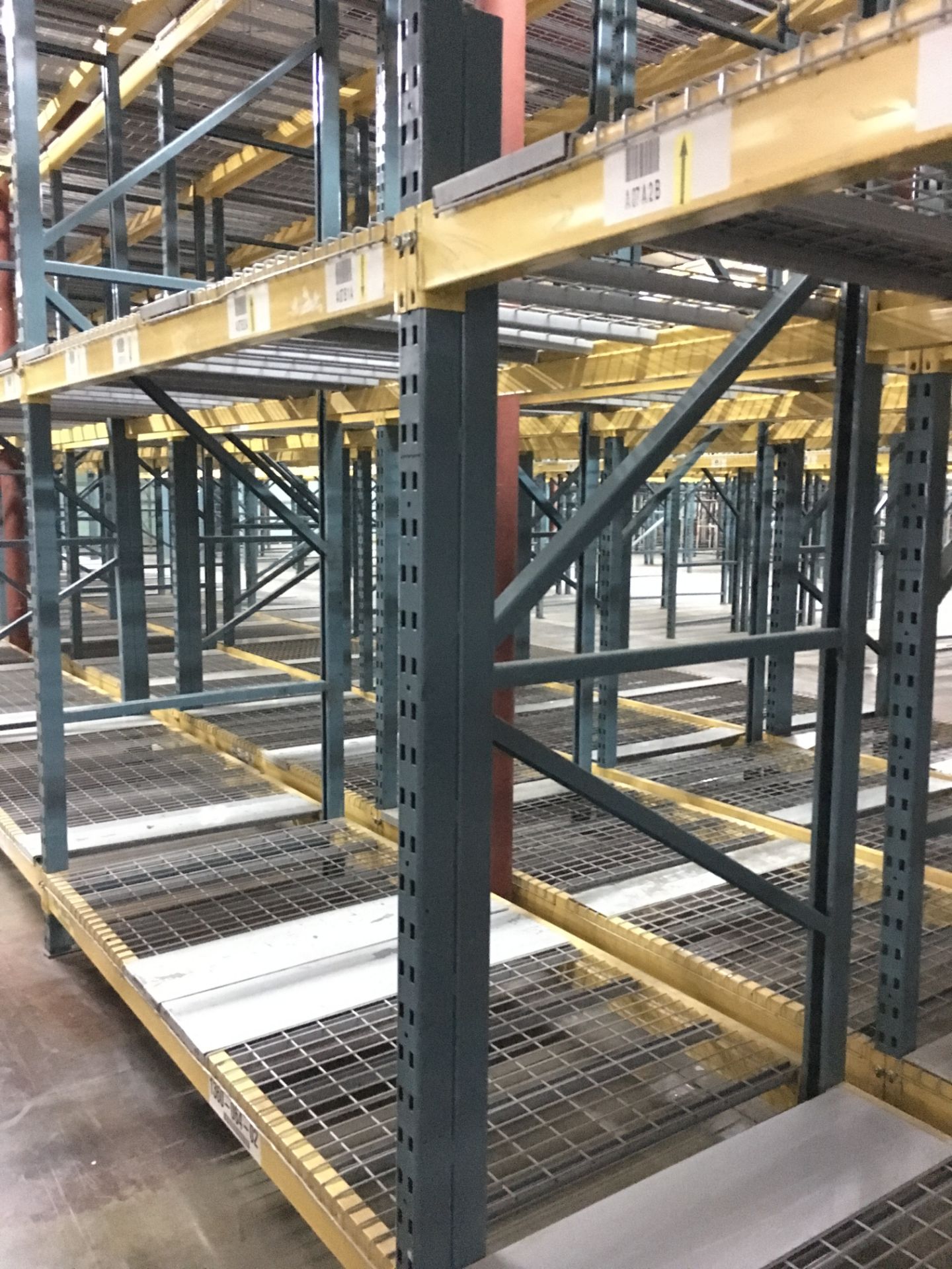 (44) SECTIONS OF UNARCO PALLET RACKING; CONSISTING OF (48) 168'' TALL X 48'' DEEP UPRIGHTS WITH 3" - Image 3 of 12