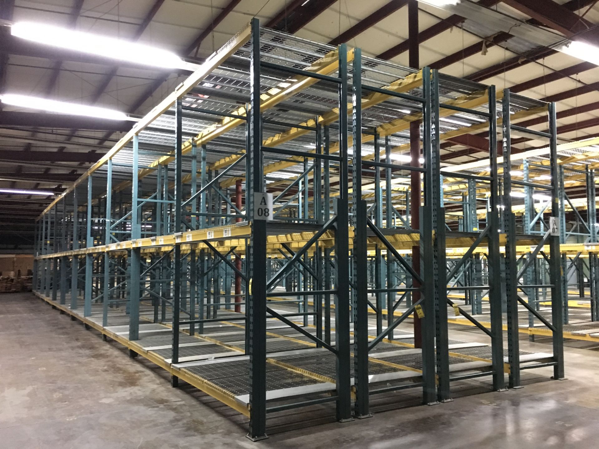 (44) SECTIONS OF UNARCO PALLET RACKING; CONSISTING OF (48) 168'' TALL X 48'' DEEP UPRIGHTS WITH 3" - Image 7 of 12