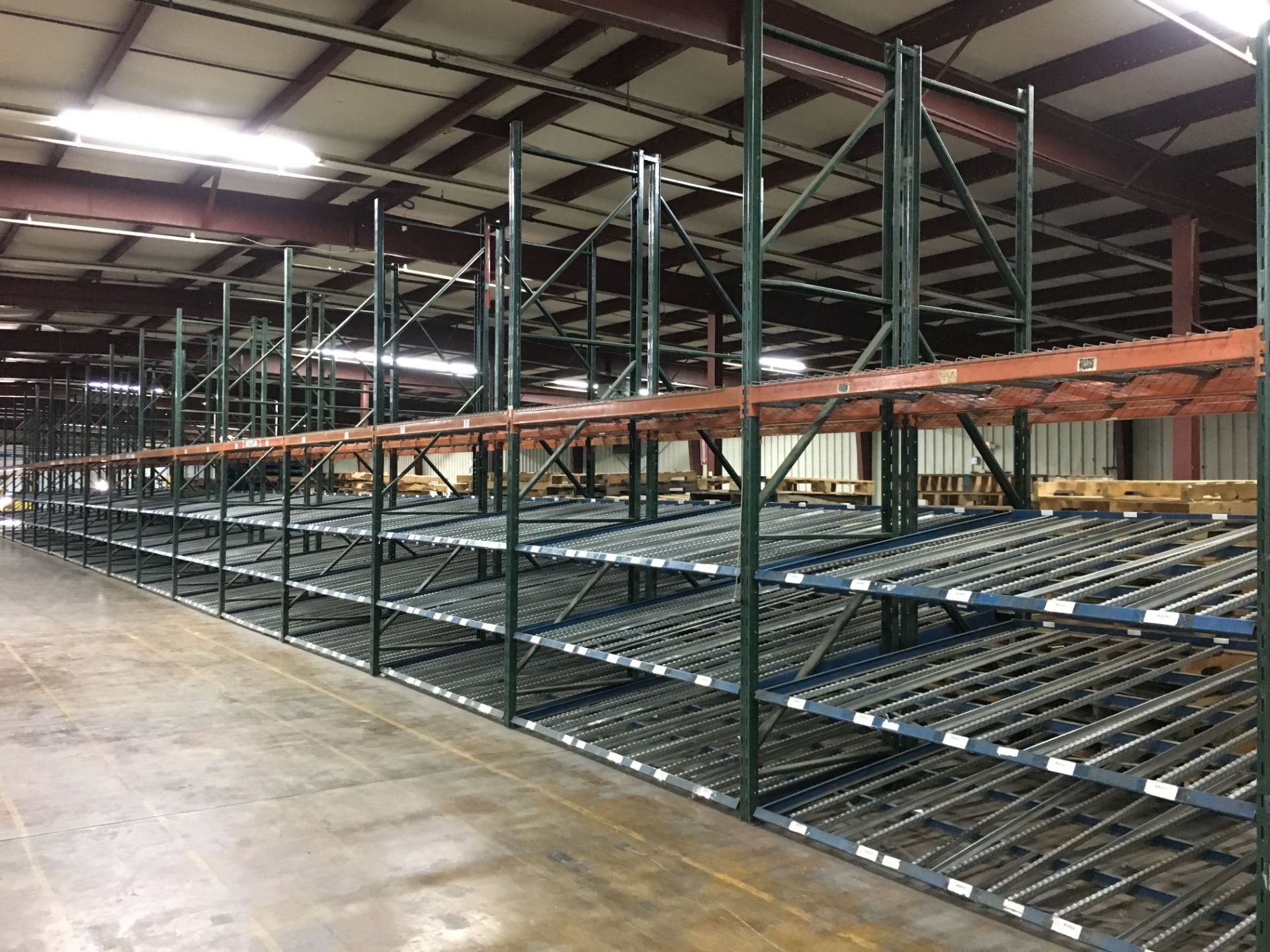 (17) SECTIONS OF PALLET RACKING CONSISTING OF; (36) 14' X 44'' UPRIGHTS, (48) TOTAL FLOW RACK SHELVE - Image 6 of 14