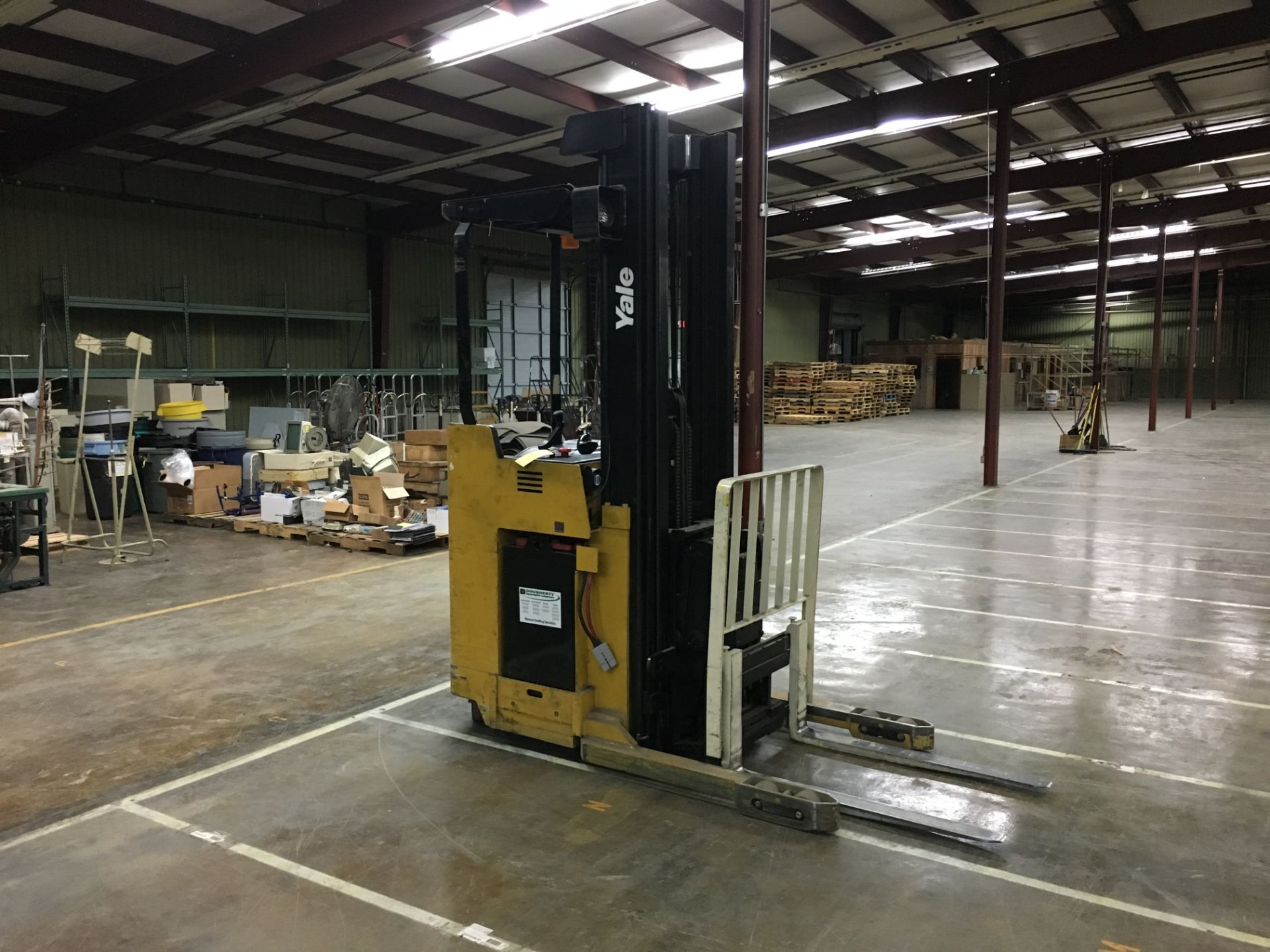 2005 YALE 3,000 LB. NARROW AISLE DEEP REACH TRUCK; MODEL NDR30AENL36TE107, S/N C815N06275C, 36-VOLT, - Image 3 of 11