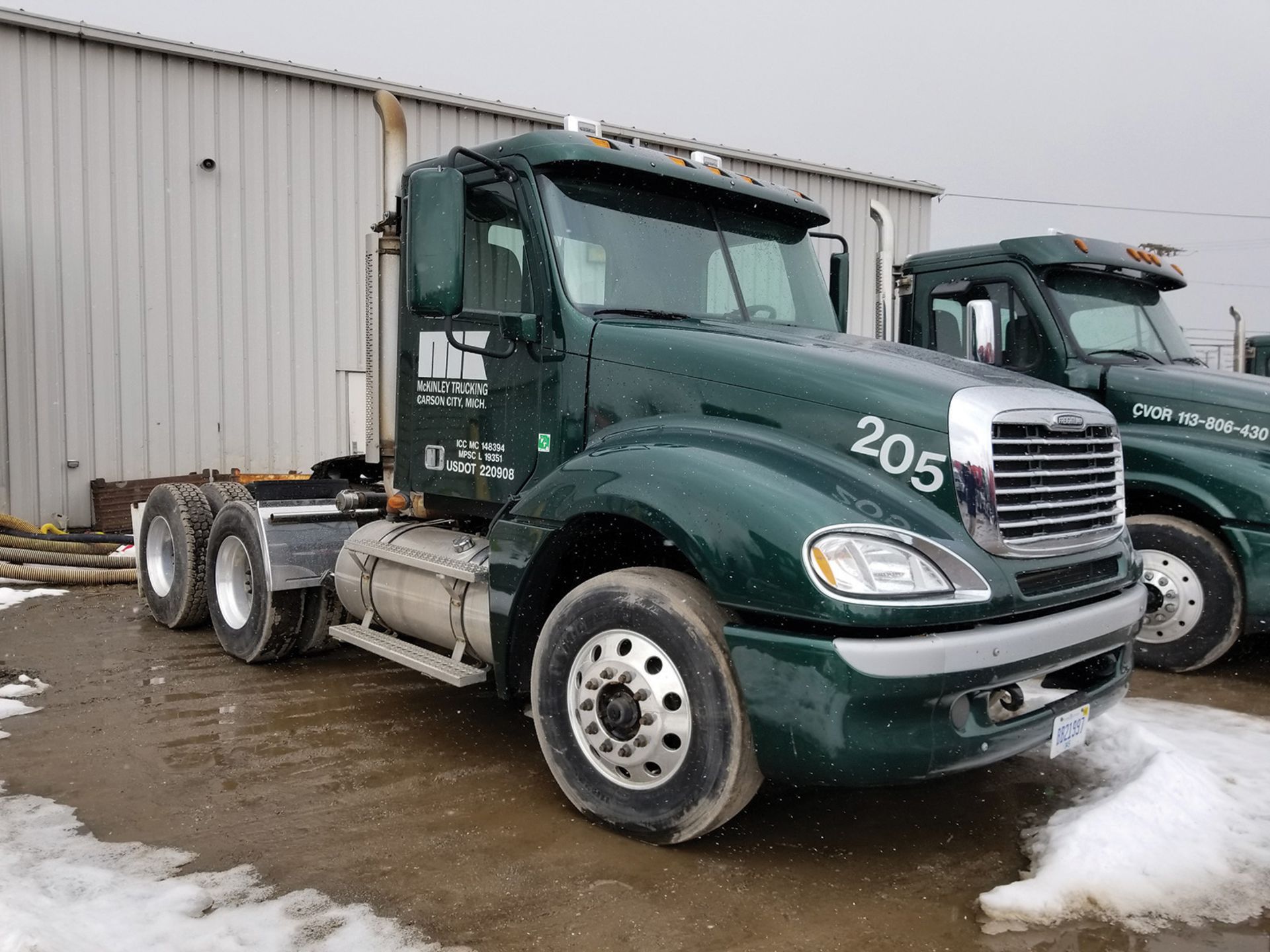 2016 FREIGHTLINER COLUMBIA CL120 T/A TRUCK TRACTOR, DAY CAB, VIN 3ALXA7CV7GDHN6851, DTNA GLIDER KIT, - Image 3 of 6