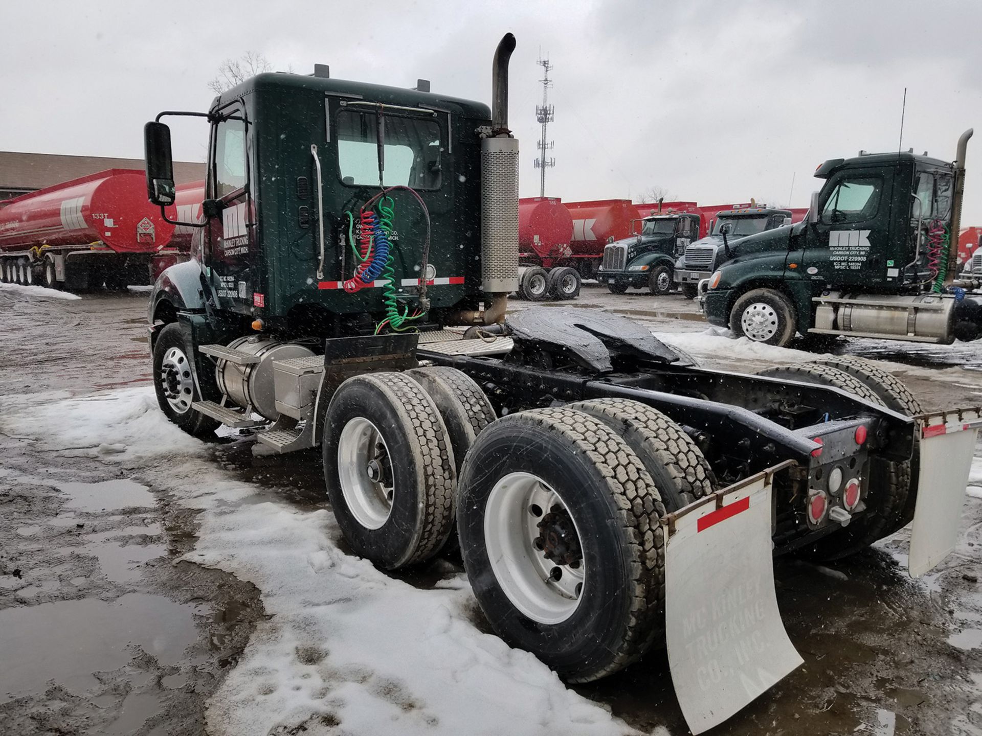 2016 FREIGHTLINER COLUMBIA CL120 T/A TRUCK TRACTOR, DAY CAB, VIN 3ALXA7CV7GDHN6851, DTNA GLIDER KIT, - Image 4 of 6