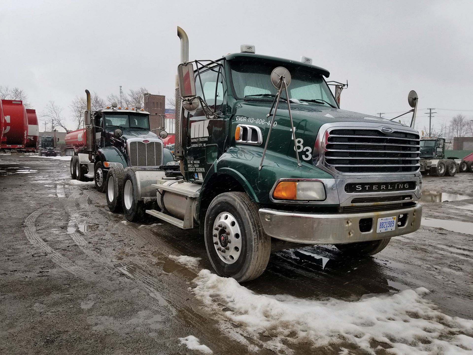 2009 STERLING LC GLIDER T/A TRUCK TRACTOR, DAY CAB, VIN 2FZXCNCK09AAH2576, 163,600 MILES, EATON - Image 3 of 6