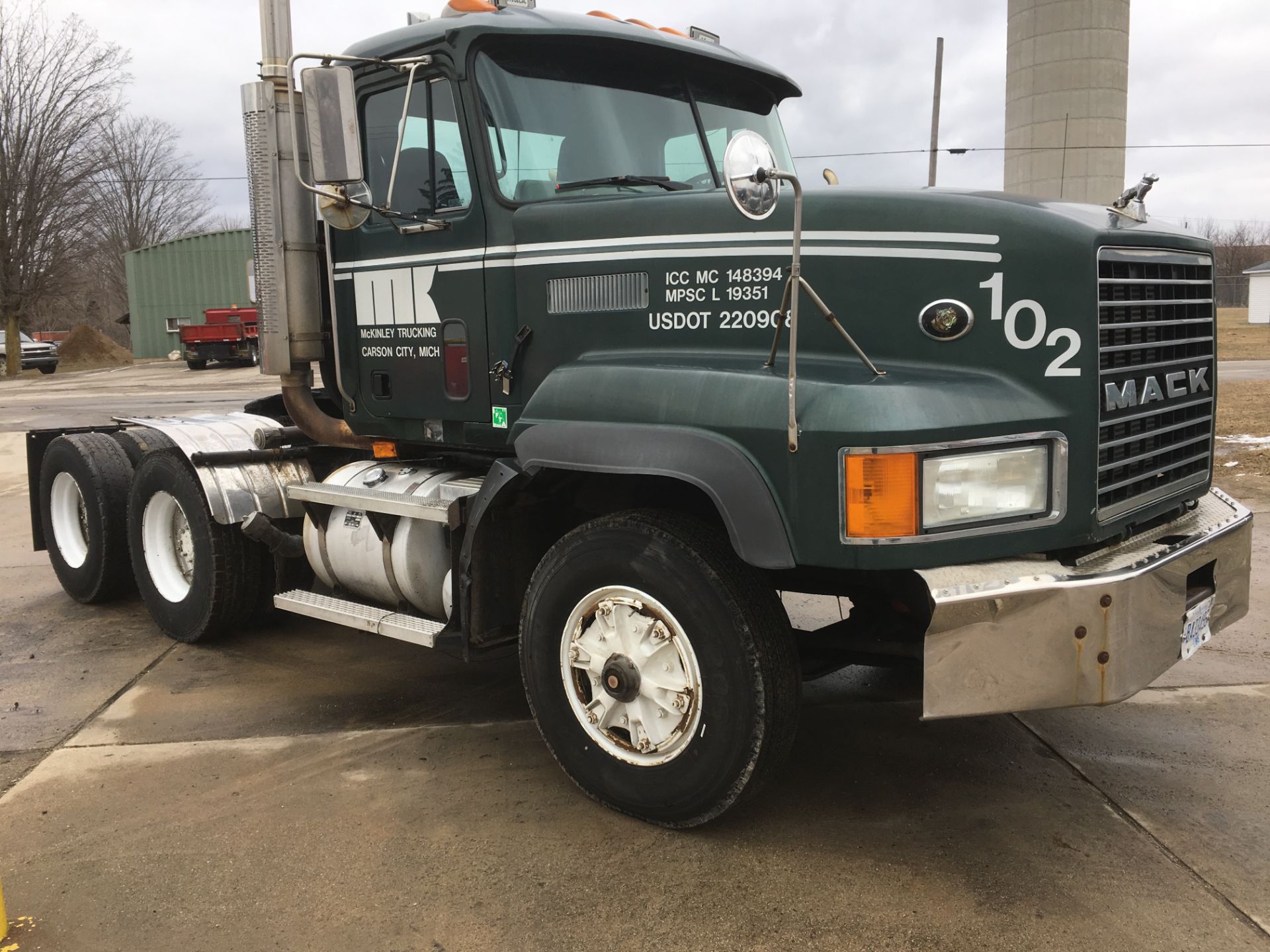 1993 MACK CL713 T/A TRUCK TRACTOR, DAY CAB, VIN 1M2AD38Y2PW001027, 107,246 MILES, MACK 13-SPEED