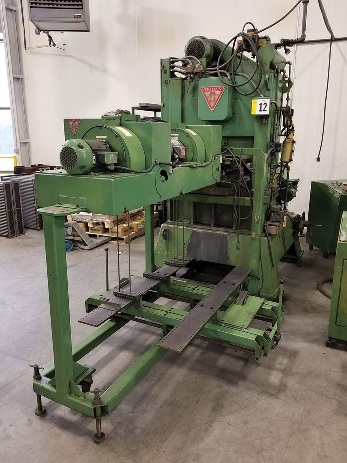 TRIDAN FINN MACHINE, MODEL RL B45E-30-22-4, S/N 98254, INTEGRATED COIL REEL, TRIDAN TUBE BLOWER / - Image 2 of 12