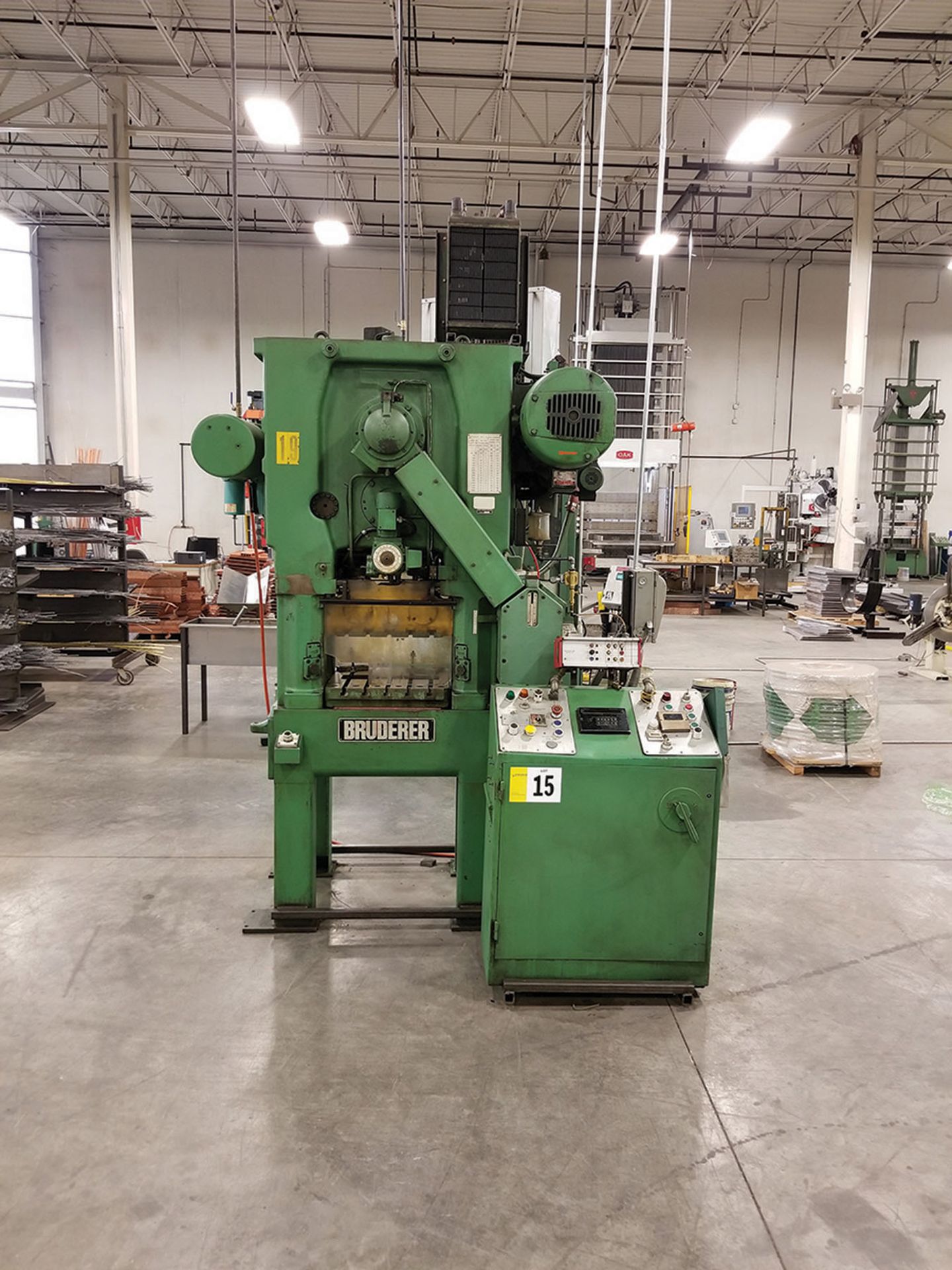 BRUDERER BSTA 25 PUNCH PRESS, MALFUNCTION DETECTOR, 25-HP GE MOTOR, 21 X 21 T-SLOTTED TABLE, 21'`W X