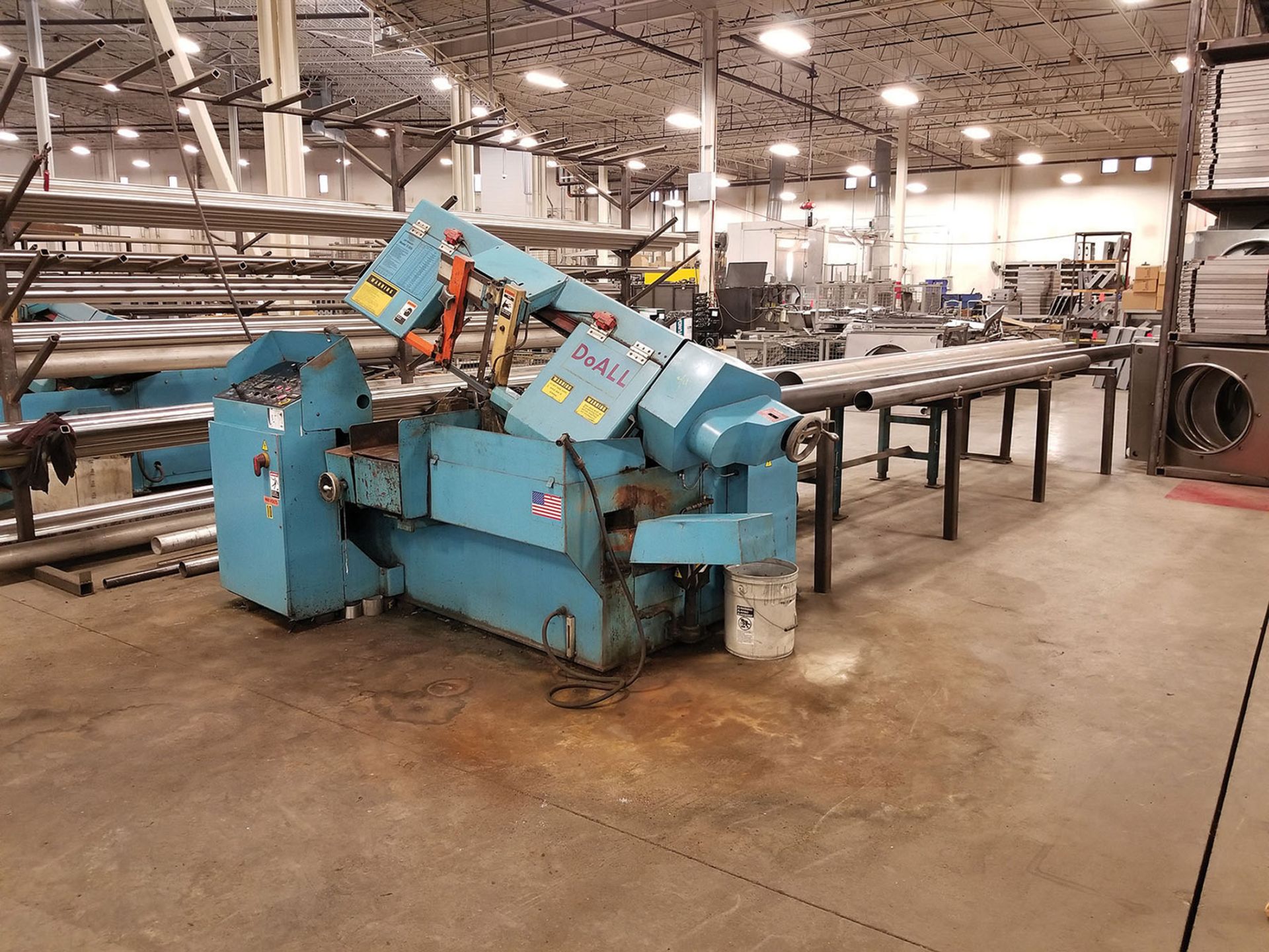 DOALL C-305 A AUTOMATIC HORIZONTAL BAND SAW, S/N 534-00314, 12' BAND LENGTH, LIMIT SWITCH & - Image 10 of 13