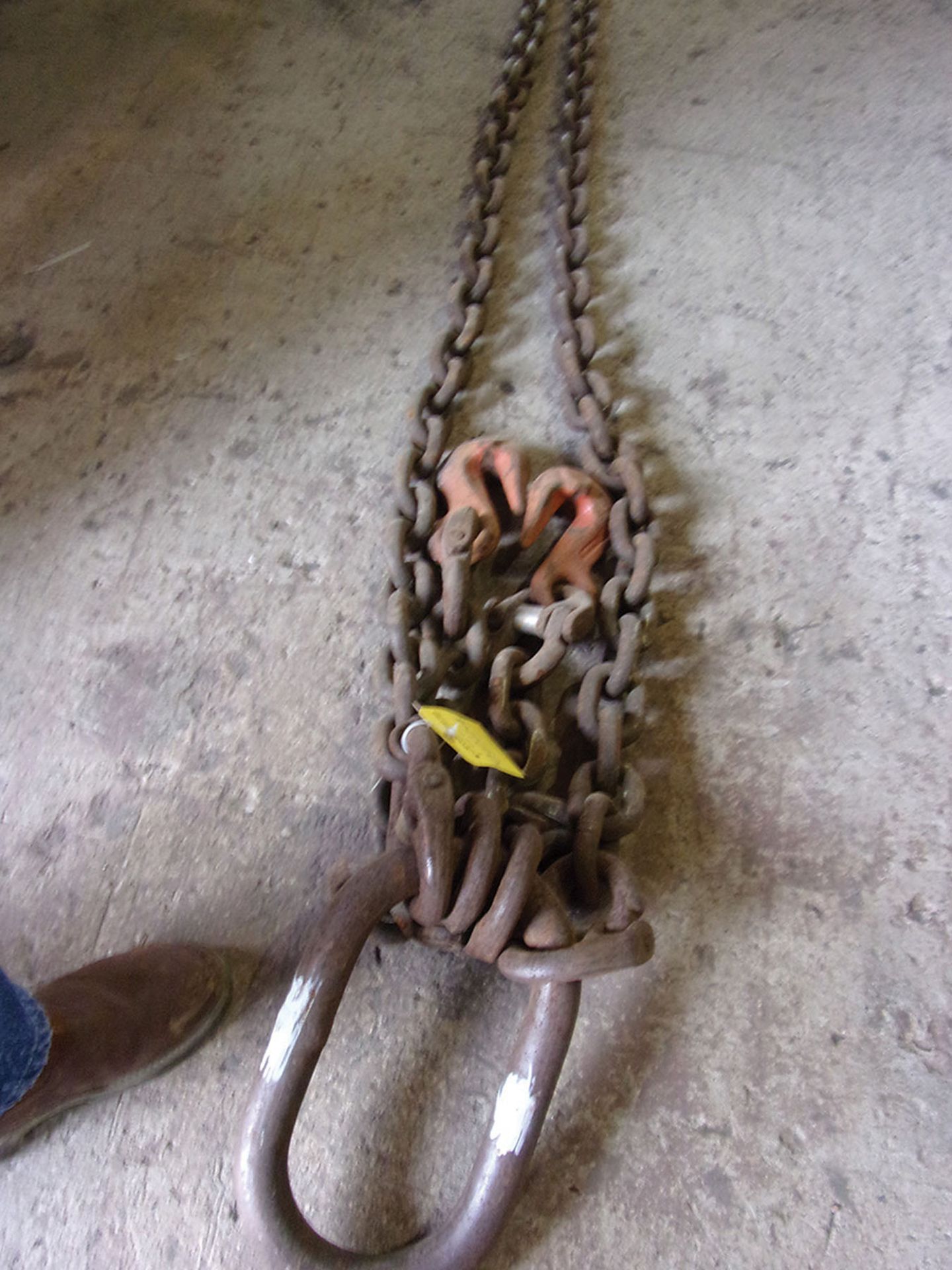 LARGE 2-HOOK RING CHAIN