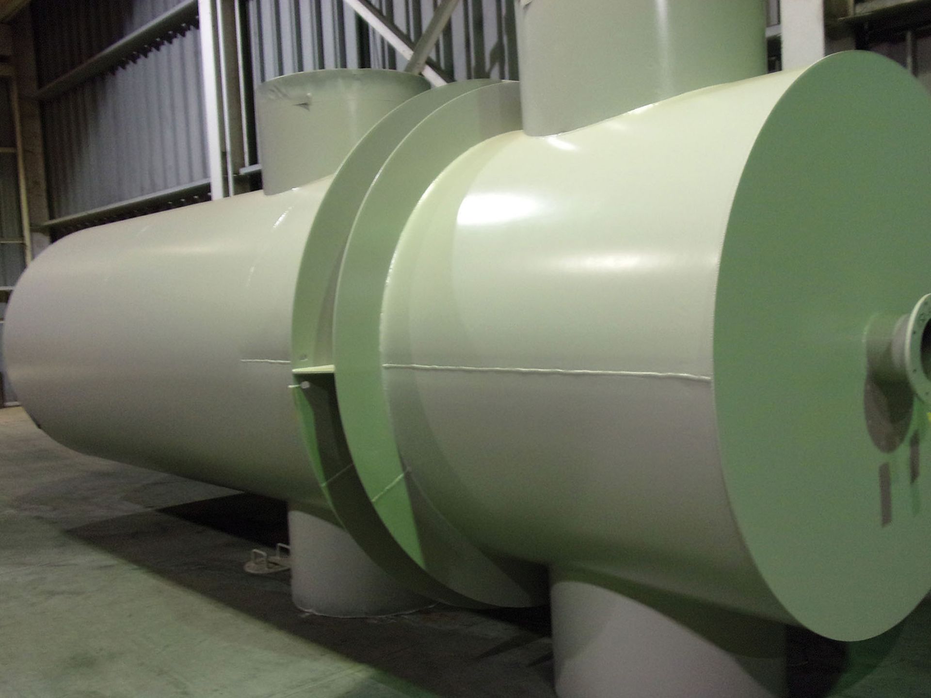 (4) LARGE PIPES WITH (4) COLLARS