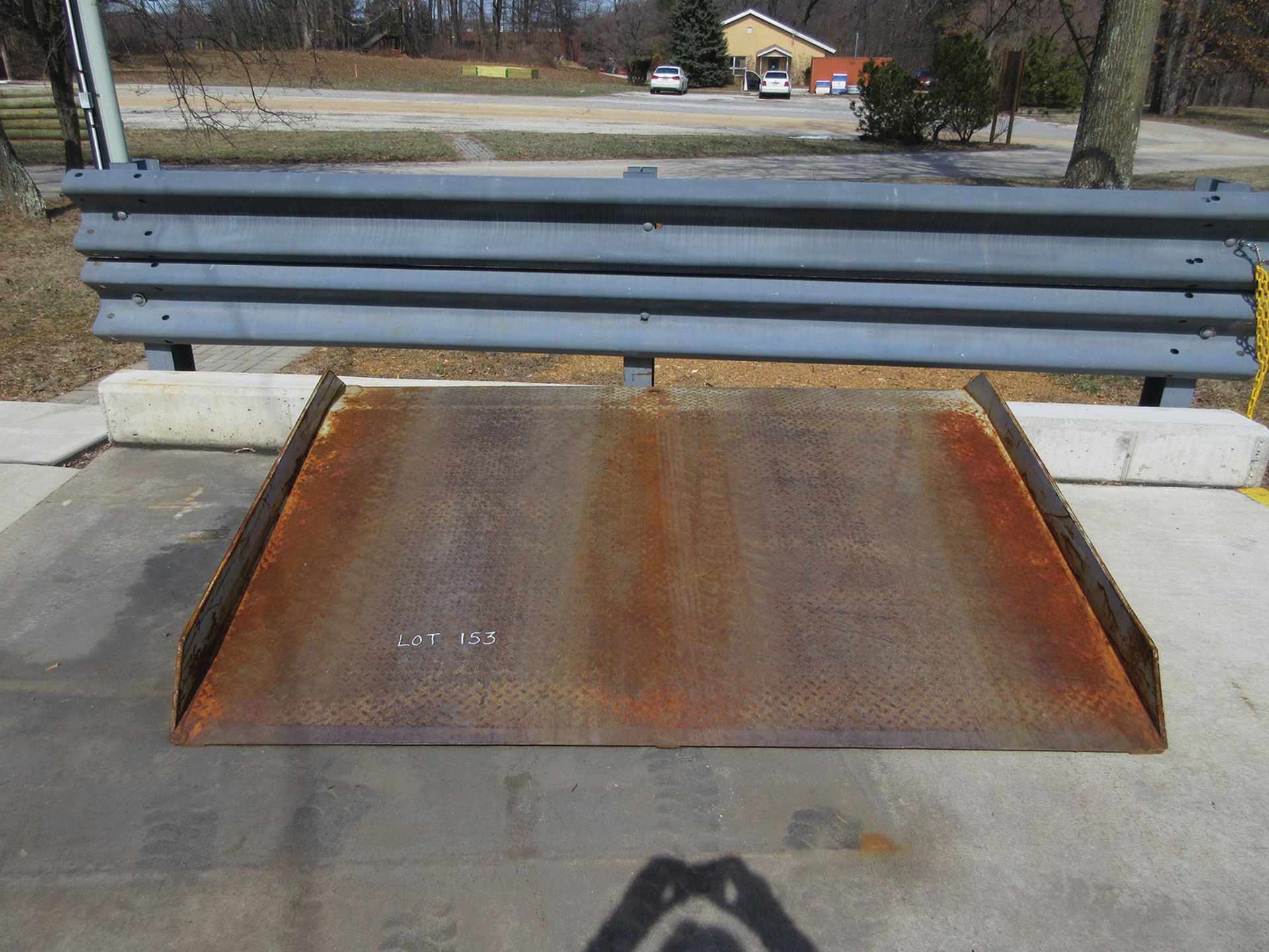 MODERN LIGHT METALS INC. 20,000 LB. CAPACITY DOCK PLATE