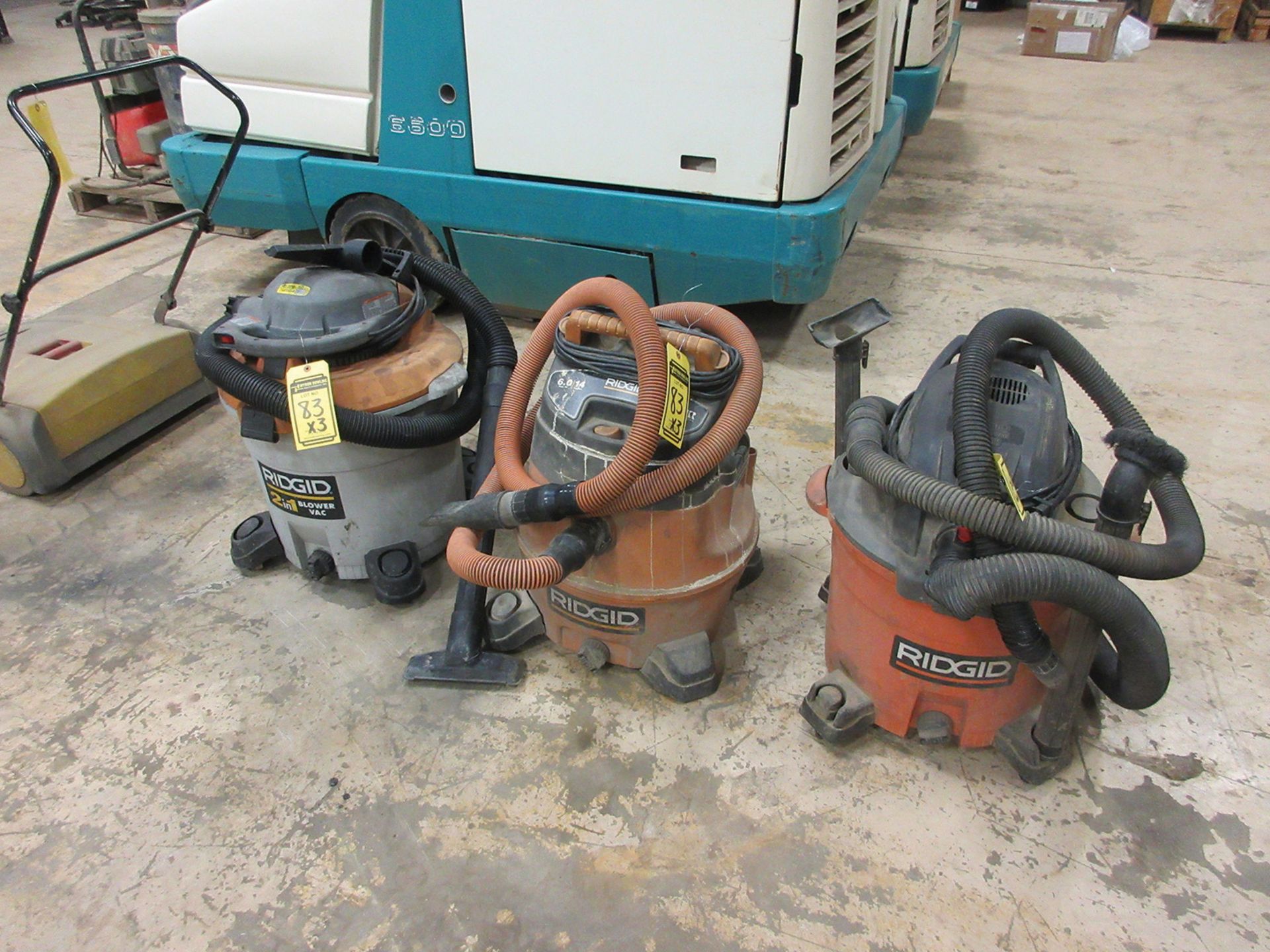 (3) RIDGID WET/DRY VACS