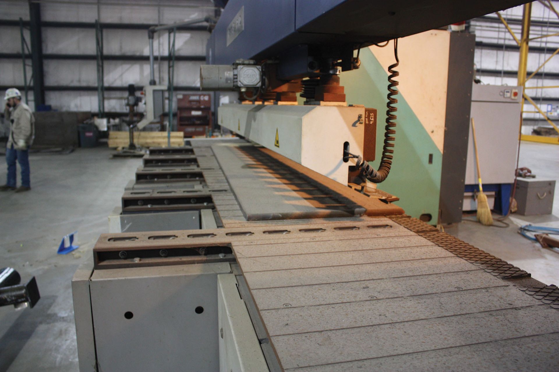 2011 GERIMA PLATE BEVELLER, MDL: FASRAPID LGA3000 TYPIII, CAP: 3'' THICK, MAX WIDTH CAP: 10', - Image 12 of 14