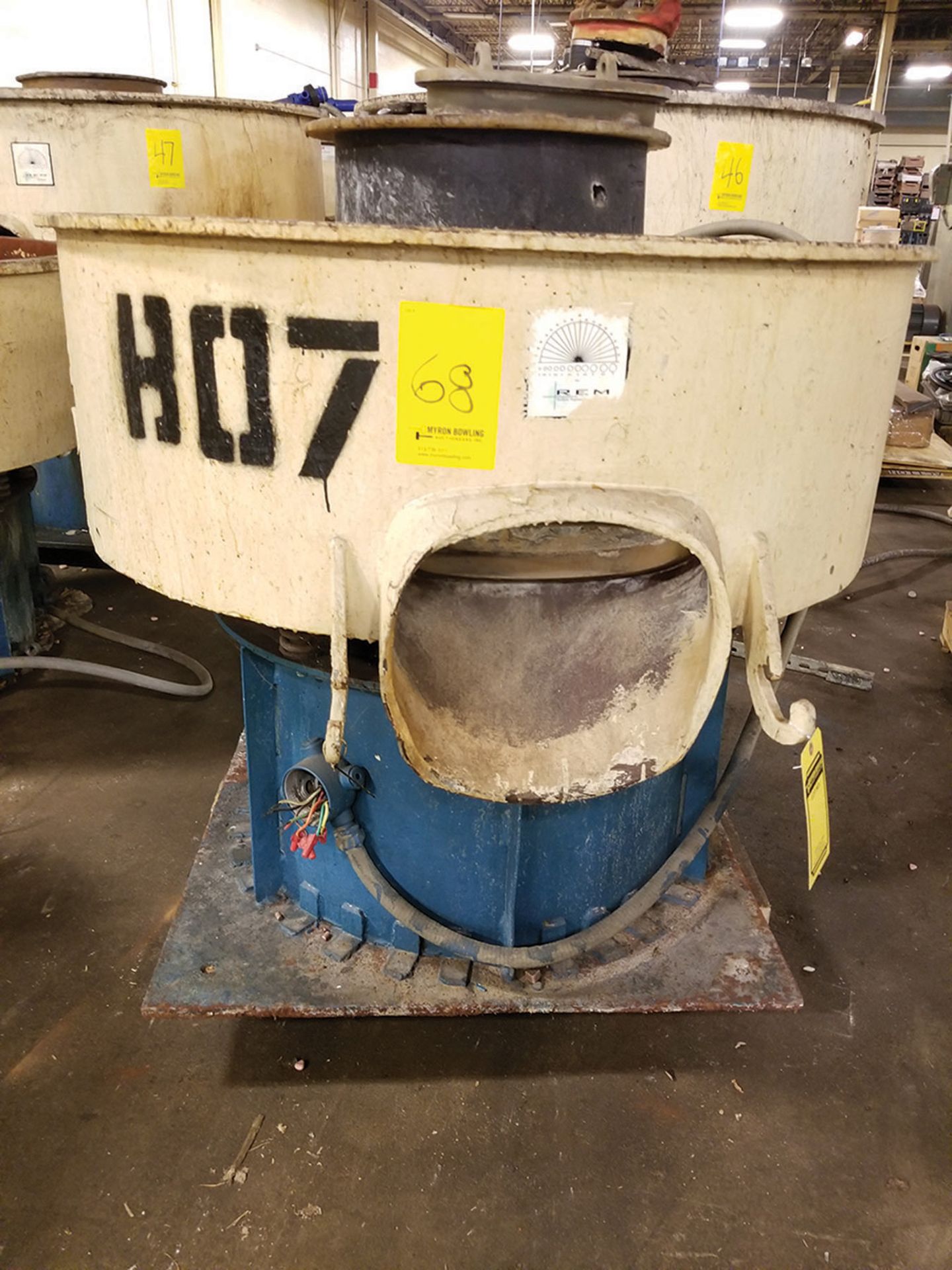 ROSLER VIBRATORY BOWL FINISHER; 40'' DIA. X14'' DEEP ***$50.00 RIGGING FEE***