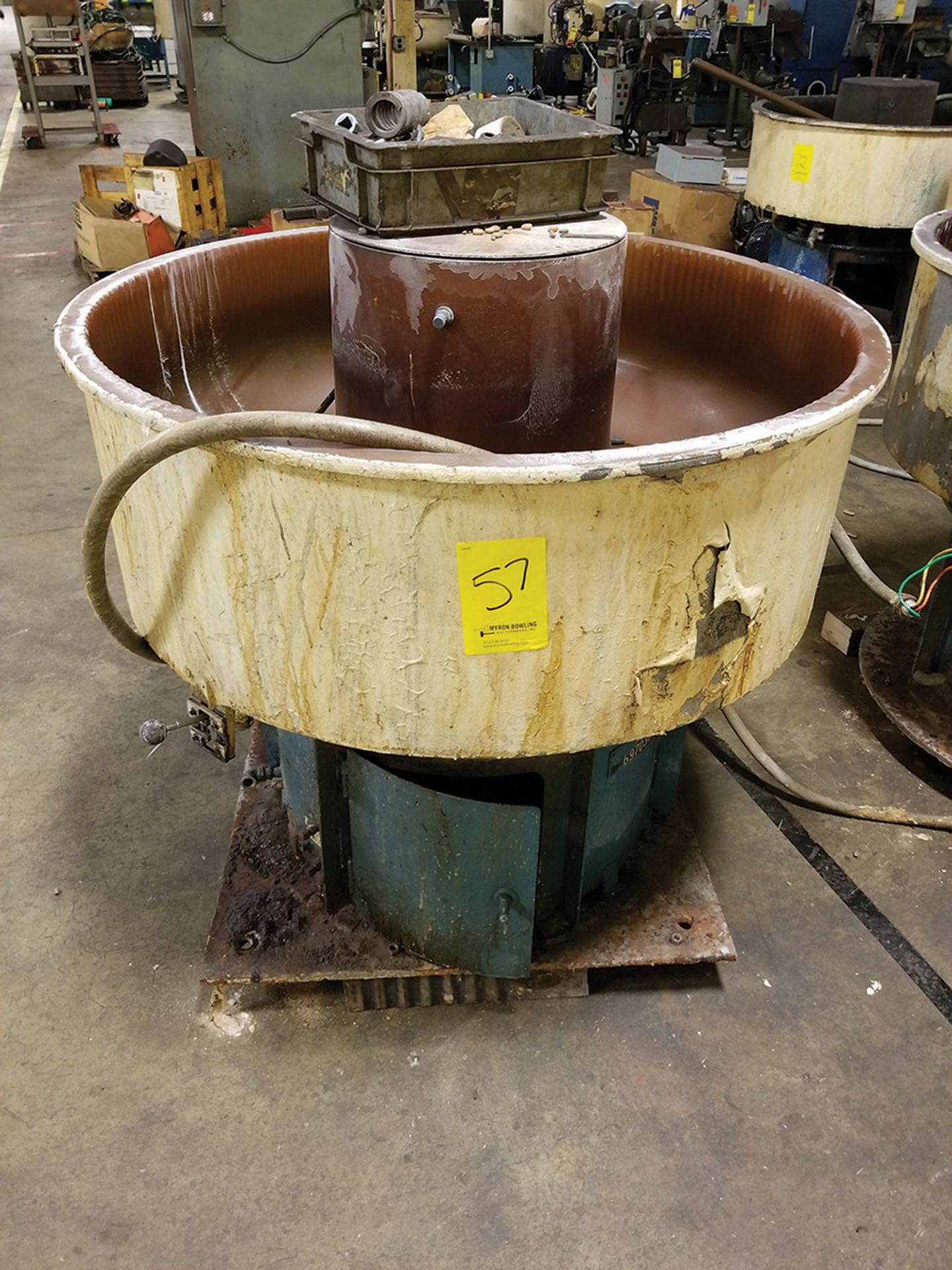 ROSLER VIBRATORY BOWL FINISHER; 46'' DIA. X 14'' ***$50.00 RIGGING FEE***