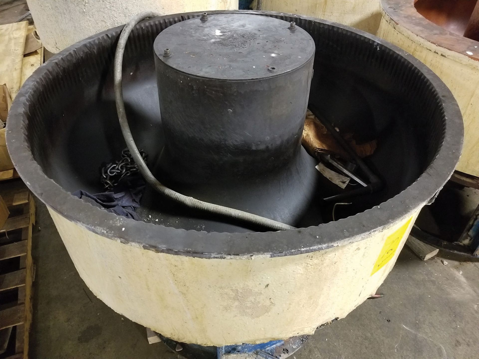 ROSLER VIBRATORY BOWL FINISHER; 40'' DIA. X 14'' ***$50.00 RIGGING FEE*** - Image 2 of 2