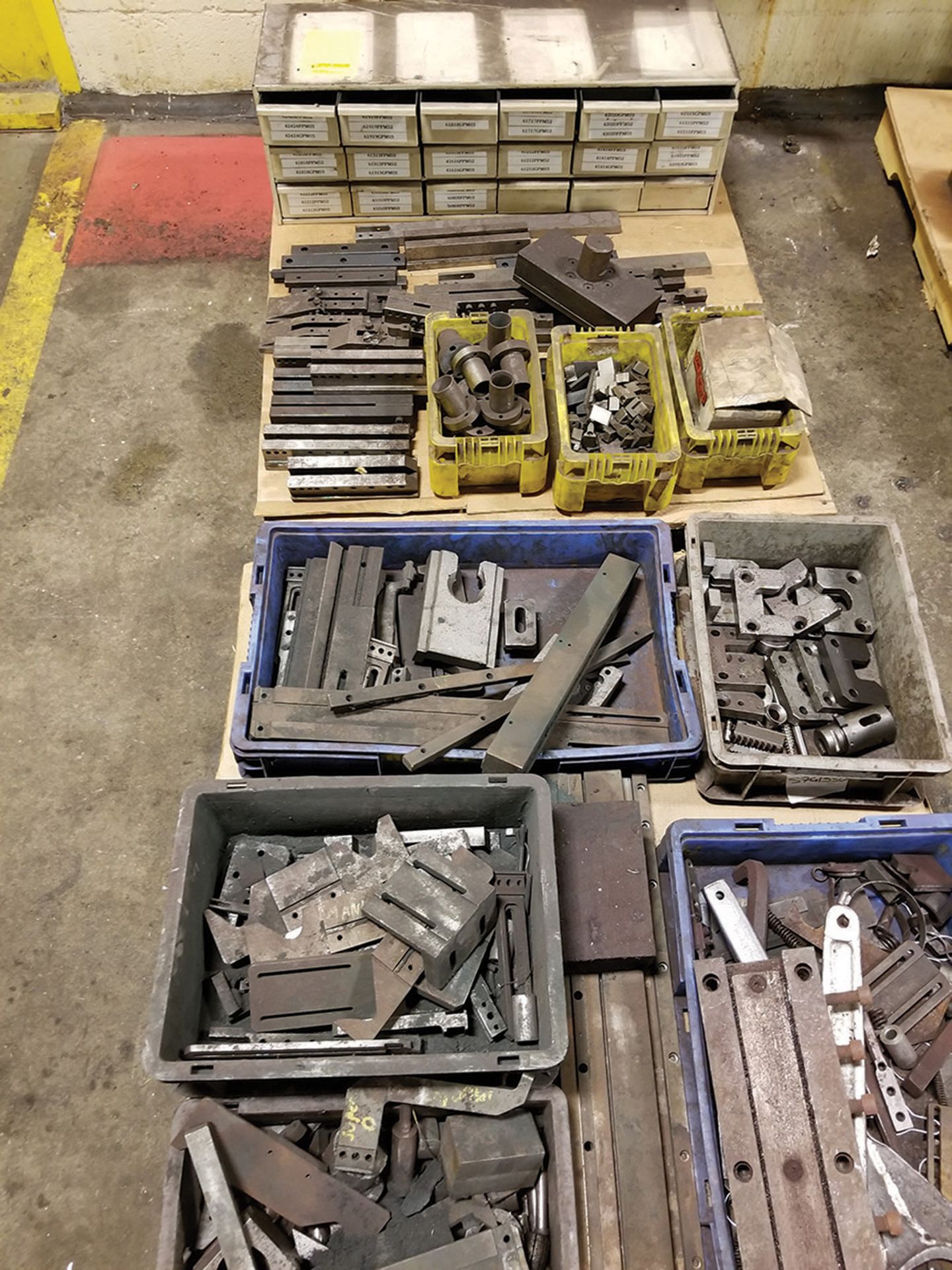 (6) PALLETS OF MISC. MACHINING REPLACEMENT PARTS - Image 2 of 8