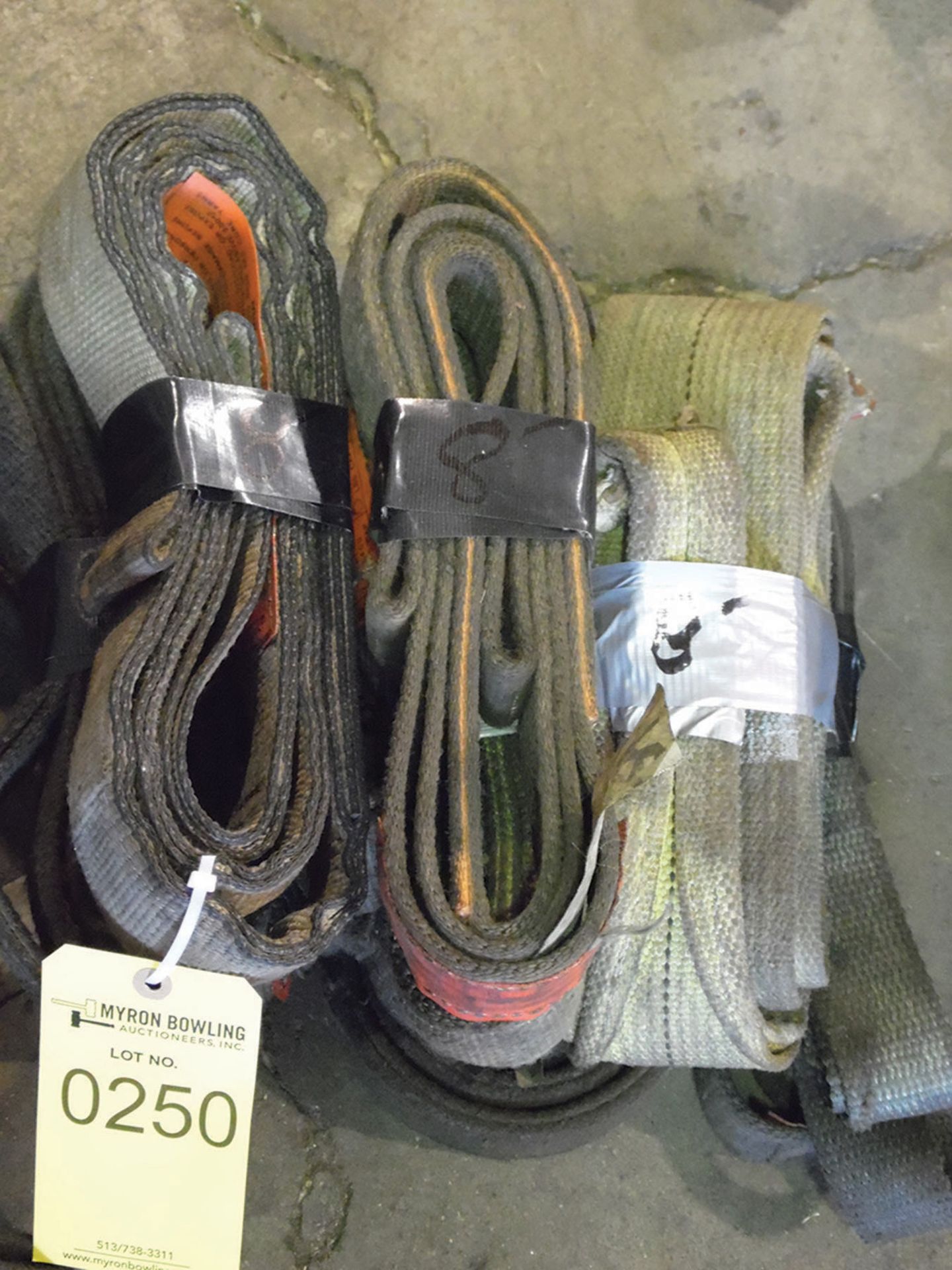 LOT OF ASSORTED 8' SLINGS