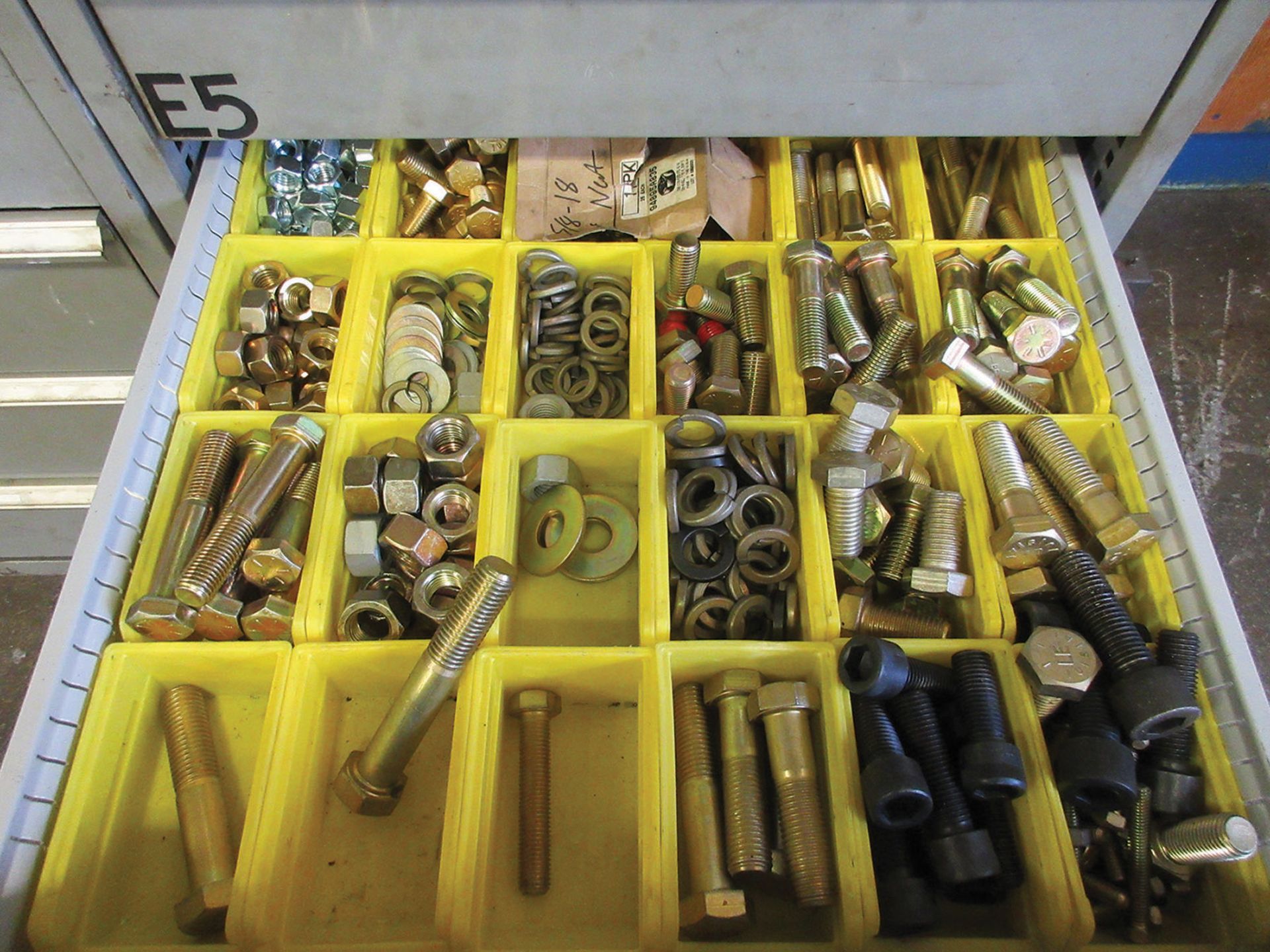 STOR-LOC 9-DRAWER CABINET WITH CONTENTS; TUB FITTINGS, COMPRESSION FITTINGS, AND NUTS & BOLTS - Image 6 of 6