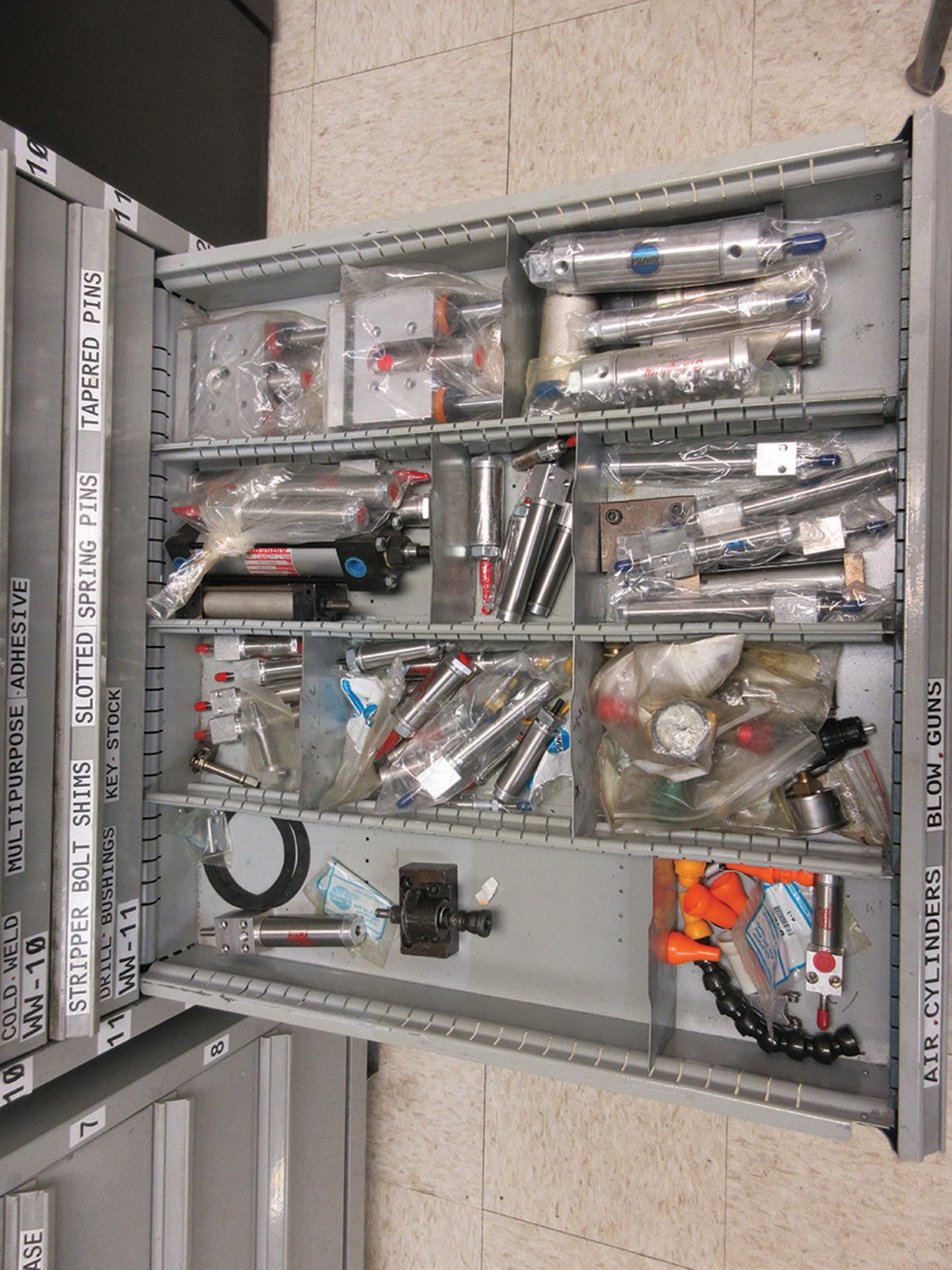 9-DRAWER CABINET WITH HELICOILS, MANDRELS, EJECTOR PINS, AND WASHERS - Image 3 of 3