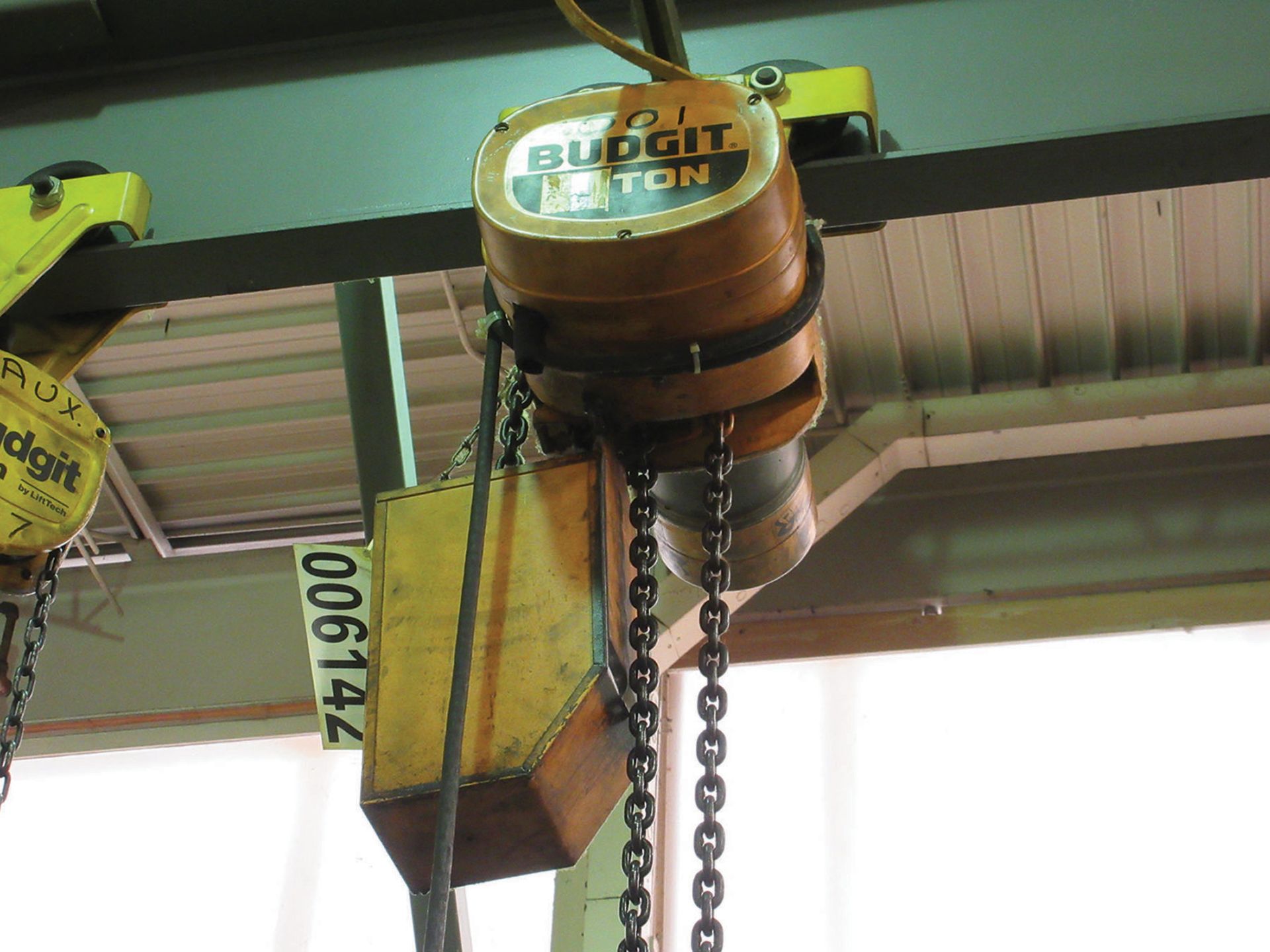 BUDGIT 1-TON ELECTRIC CHAIN HOIST